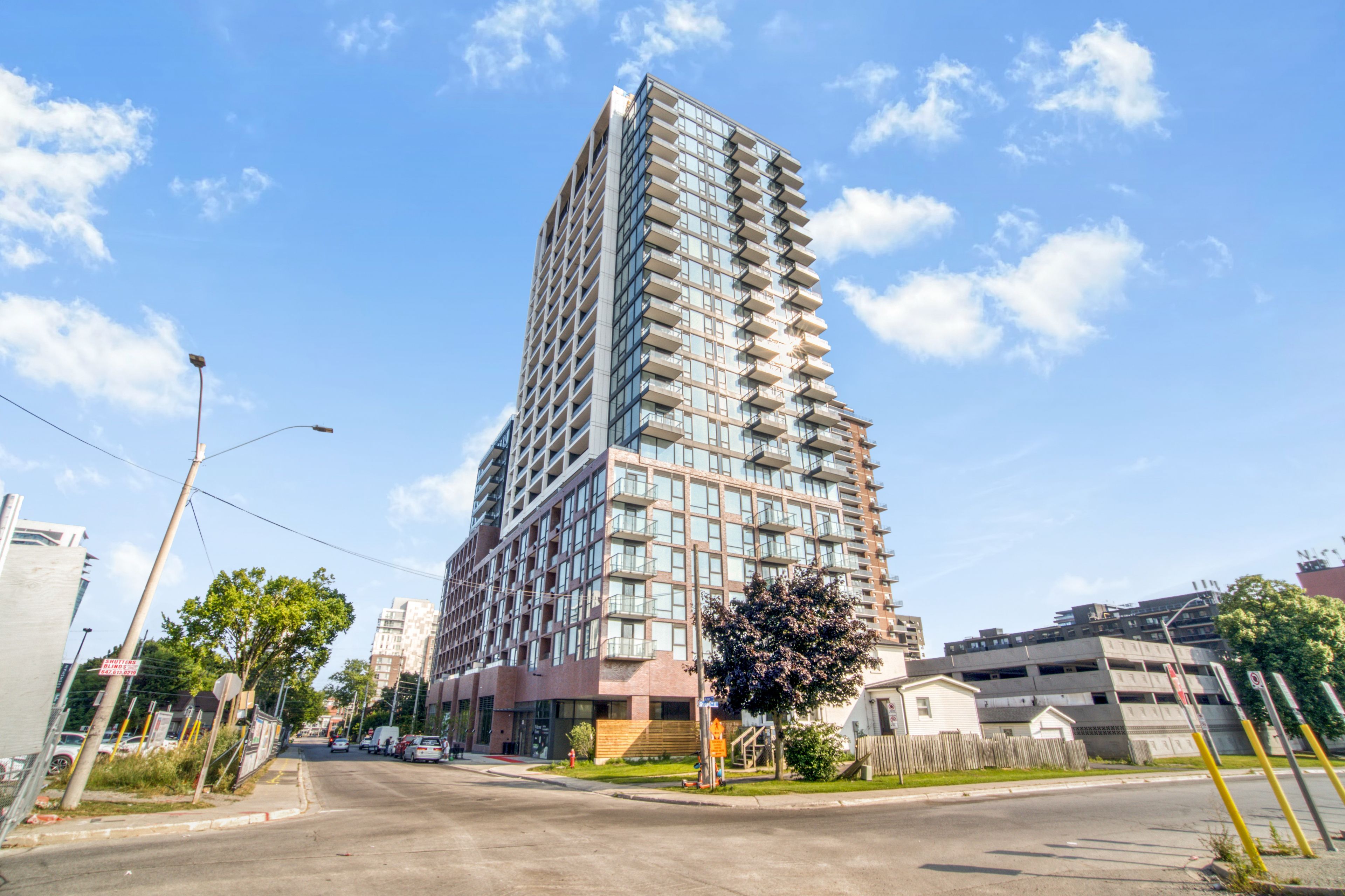 28 Ann Street 620, Mississauga, On L5g 3g1