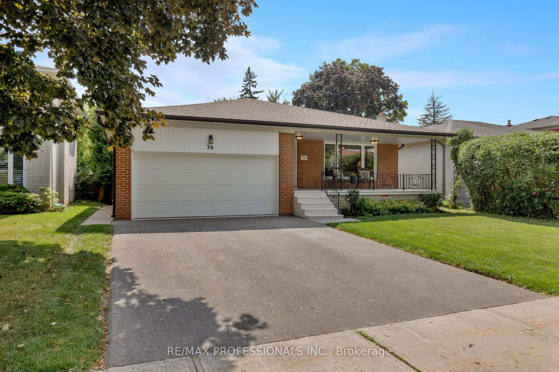 36 Thicket Road, Toronto, On M9c 2t6