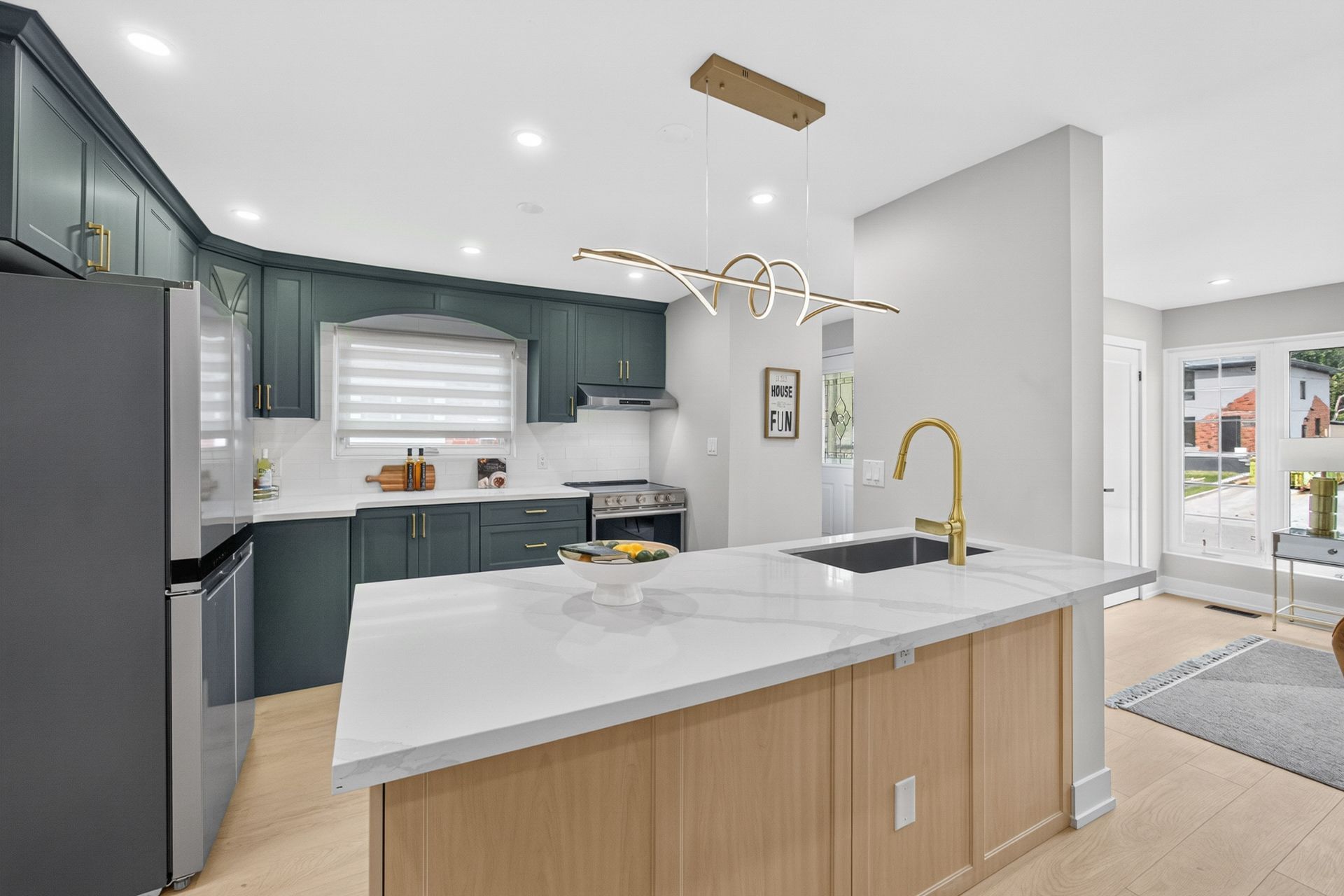 3628 Anniversary Road, Mississauga, On L5c 2g1