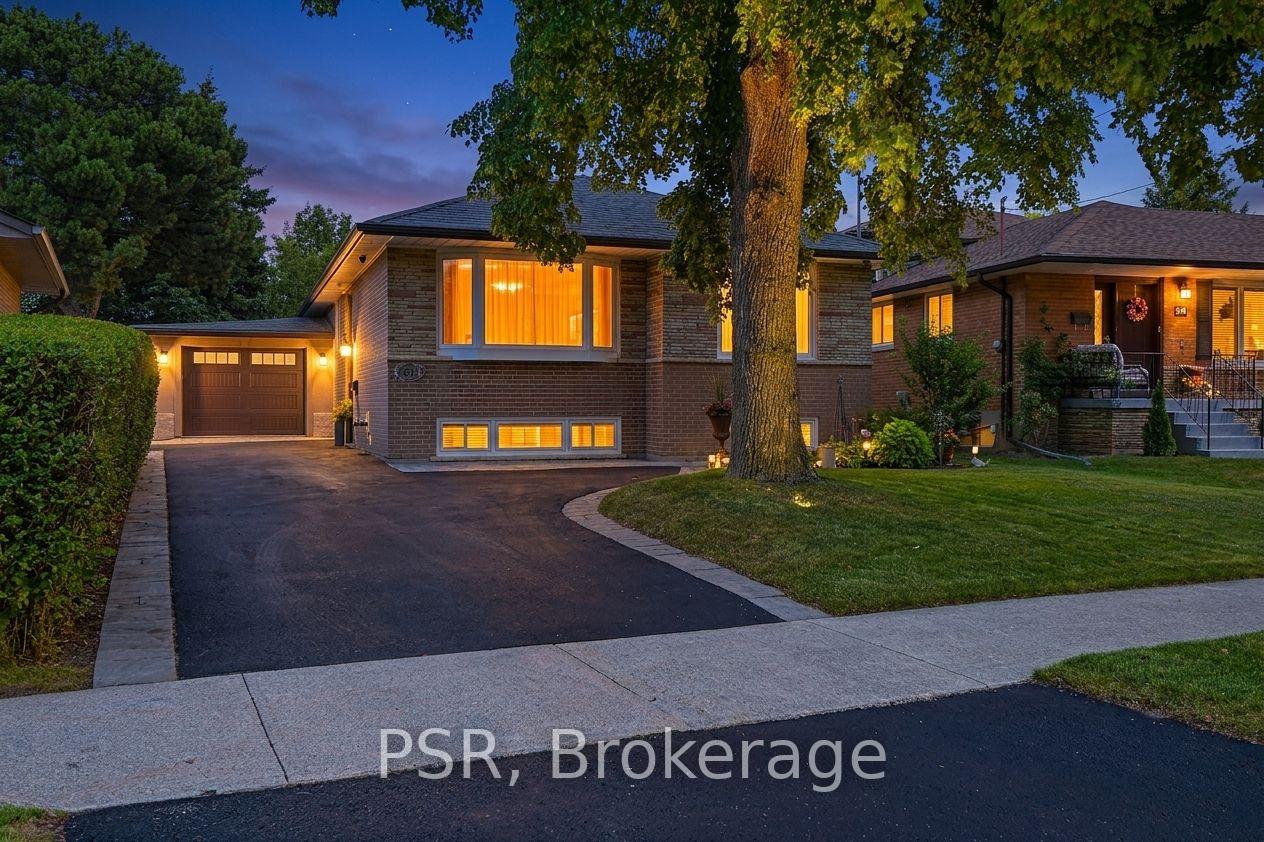 61 Robinglade Drive, Toronto, On M9b 2r2
