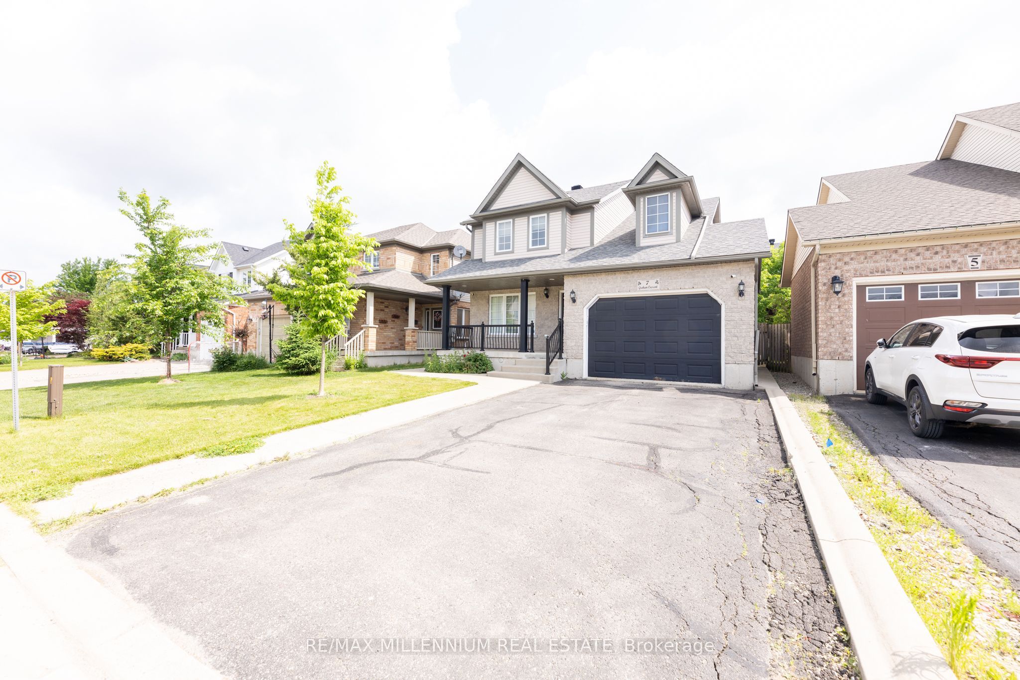 7 Graham Crescent, Orangeville, On L9w 5j4