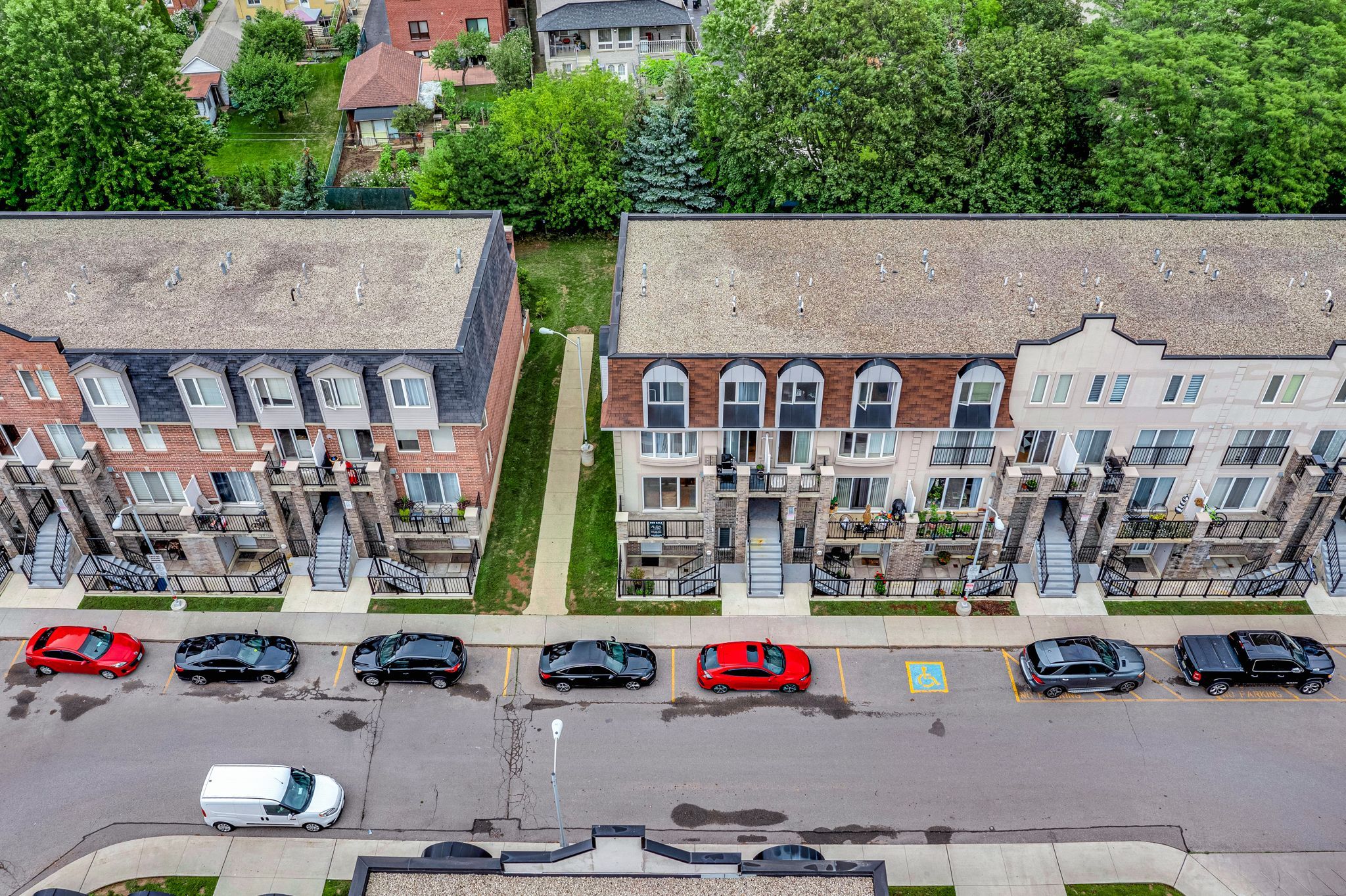 105 George Appleton Way 2142, Toronto, On M3m 0a2