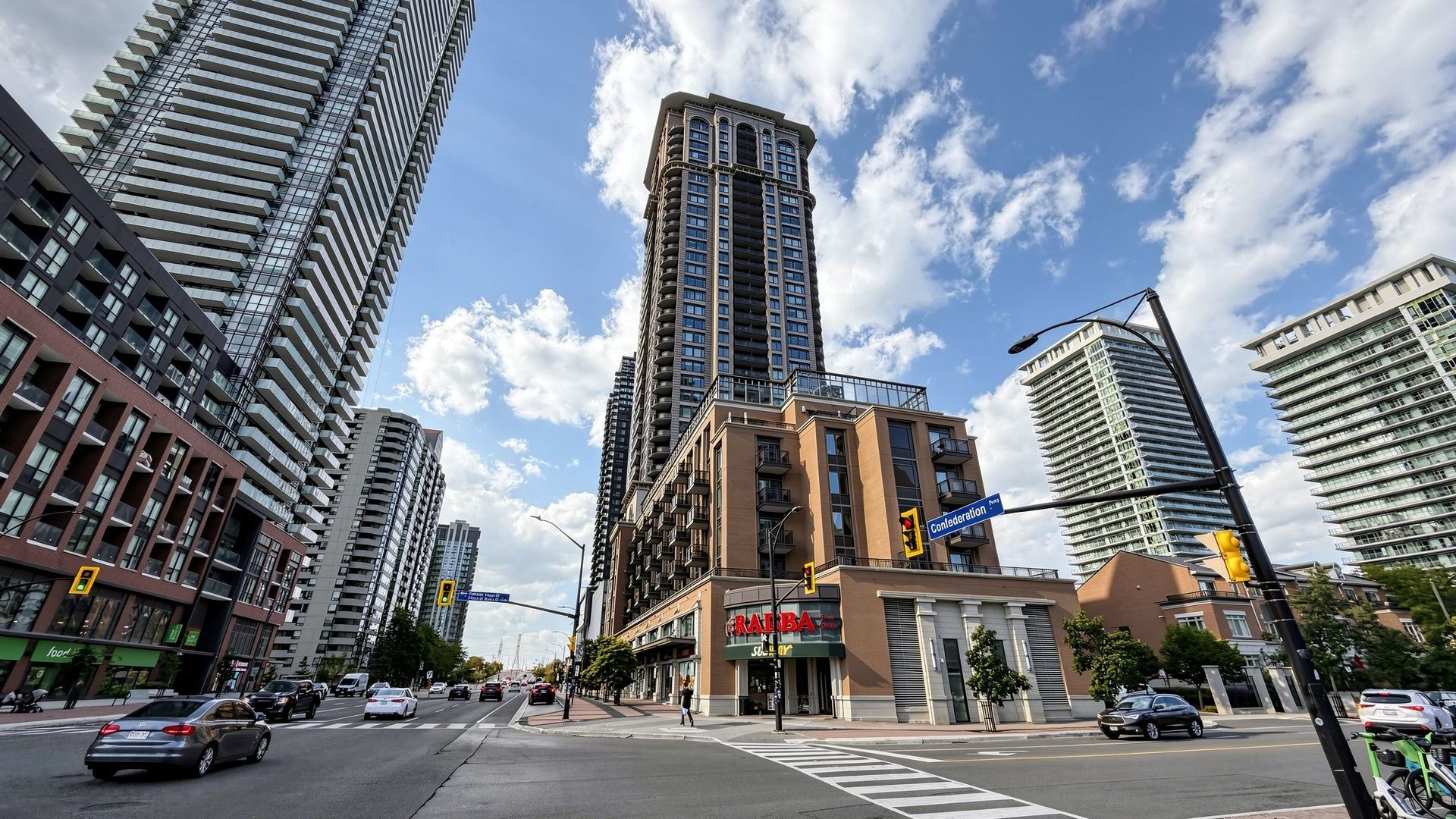 385 Prince Of Wales Drive 1802, Mississauga, On L5b 0c6