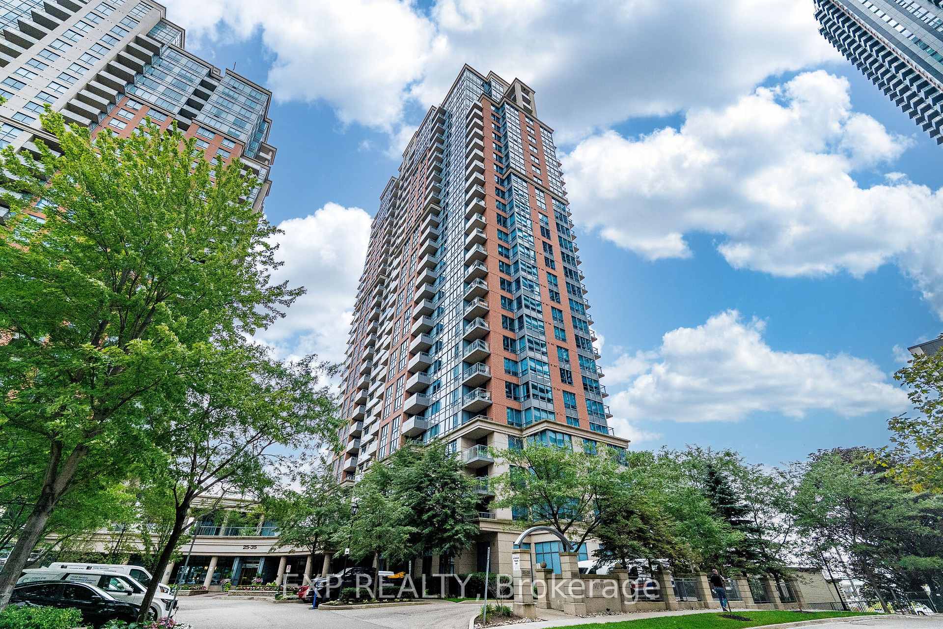 35 Viking Lane 238, Toronto, On M9b 0a2