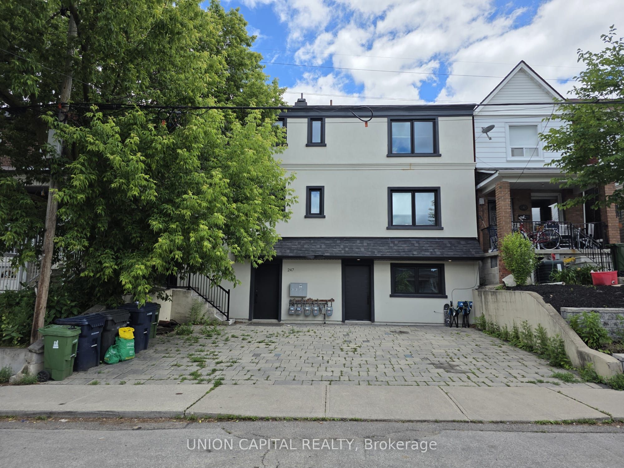 247 Prescott Avenue, Toronto, On M6n 3g9