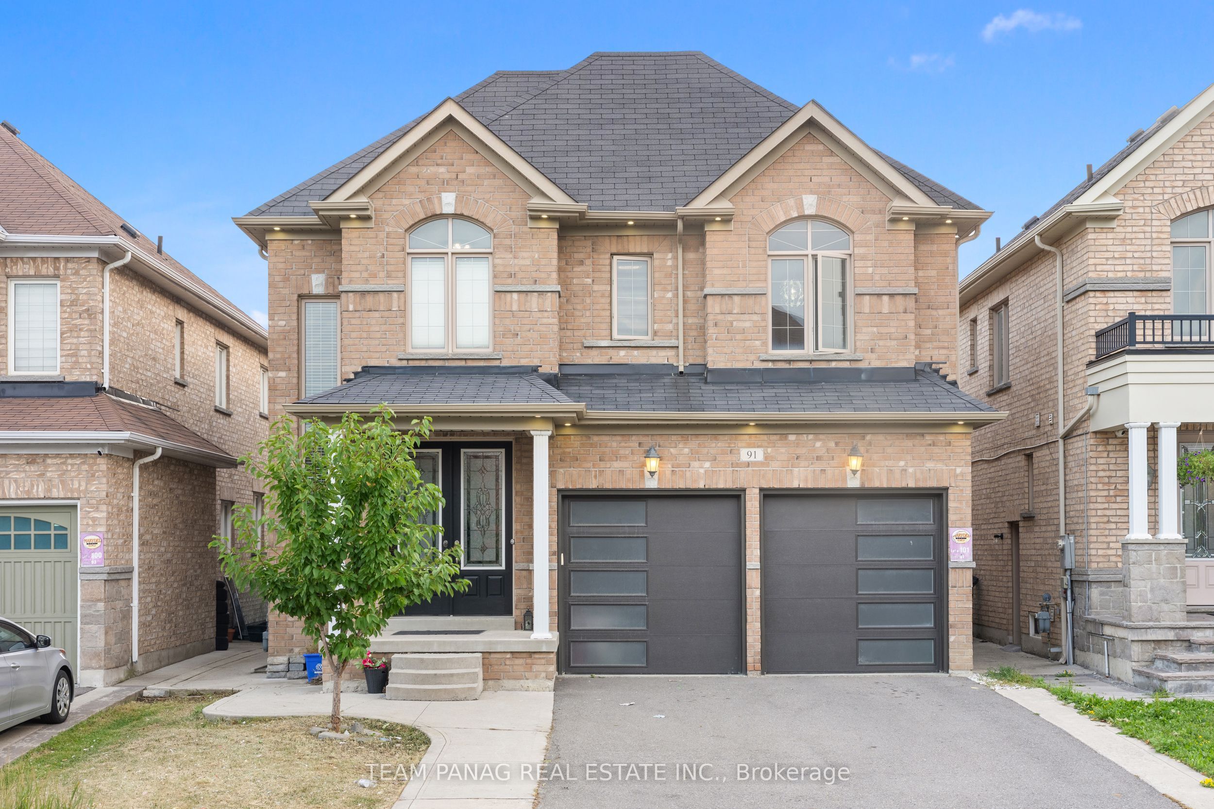 91 Campwood Crescent, Brampton, On L6p 3s9