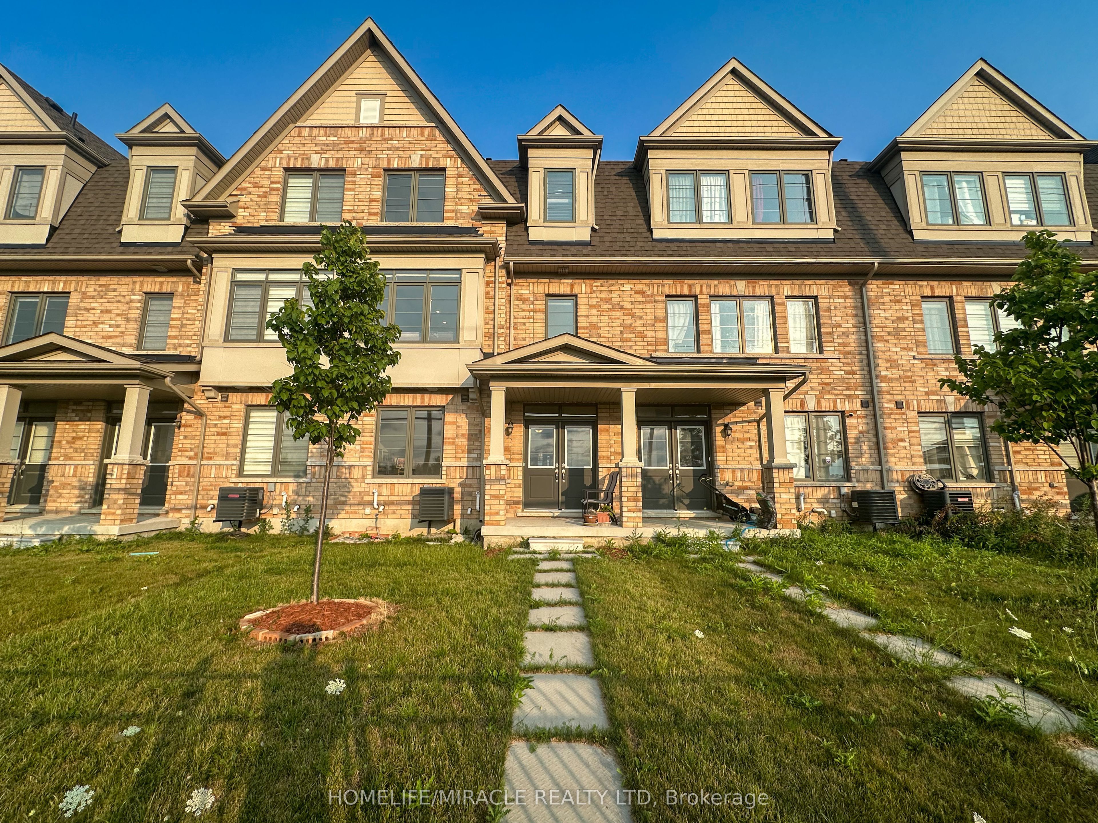 58 Fruitvale Circle, Brampton, On L7a 5b8