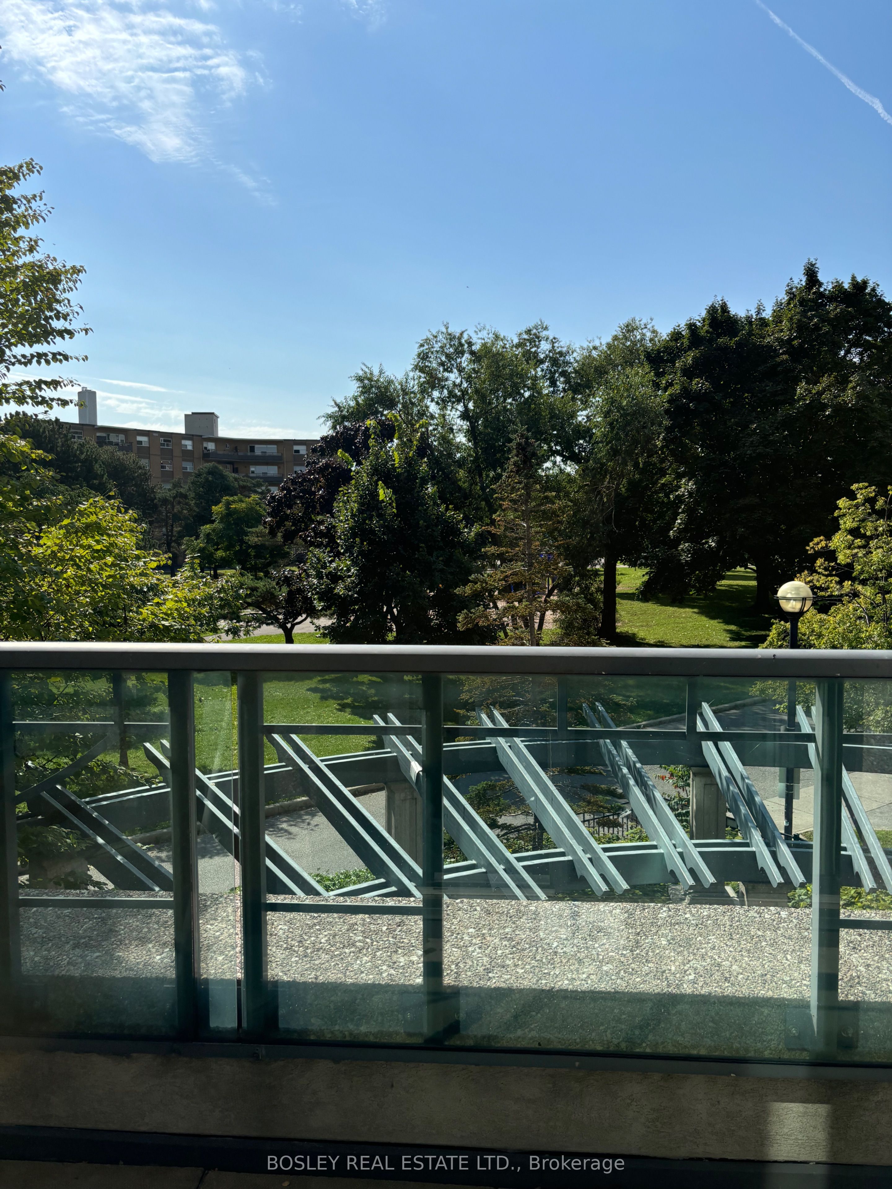 38 Fontenay Court 207, Toronto, On M9a 5h5