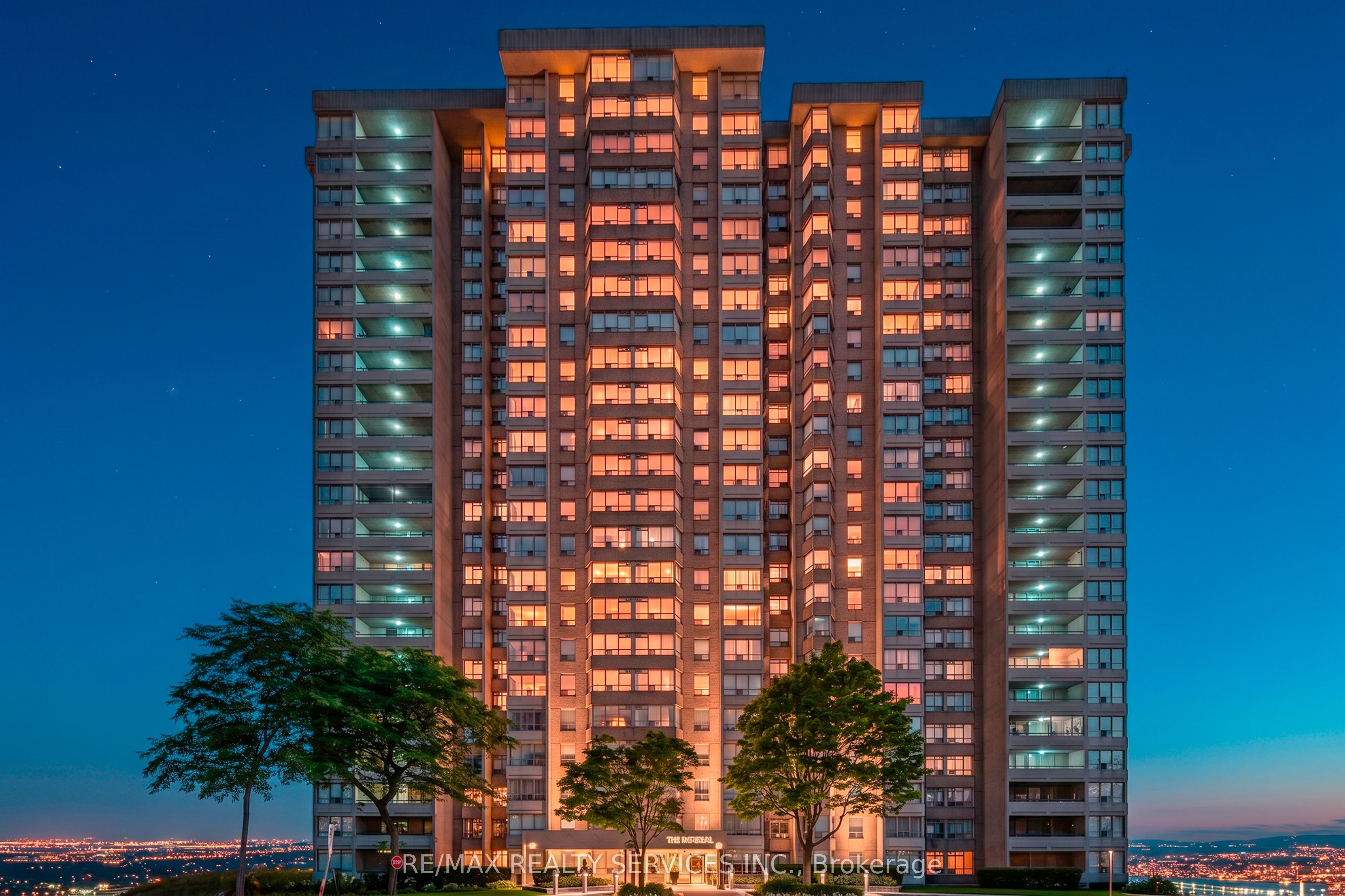 30 Malta Avenue 1106, Brampton, On L6y 4s5