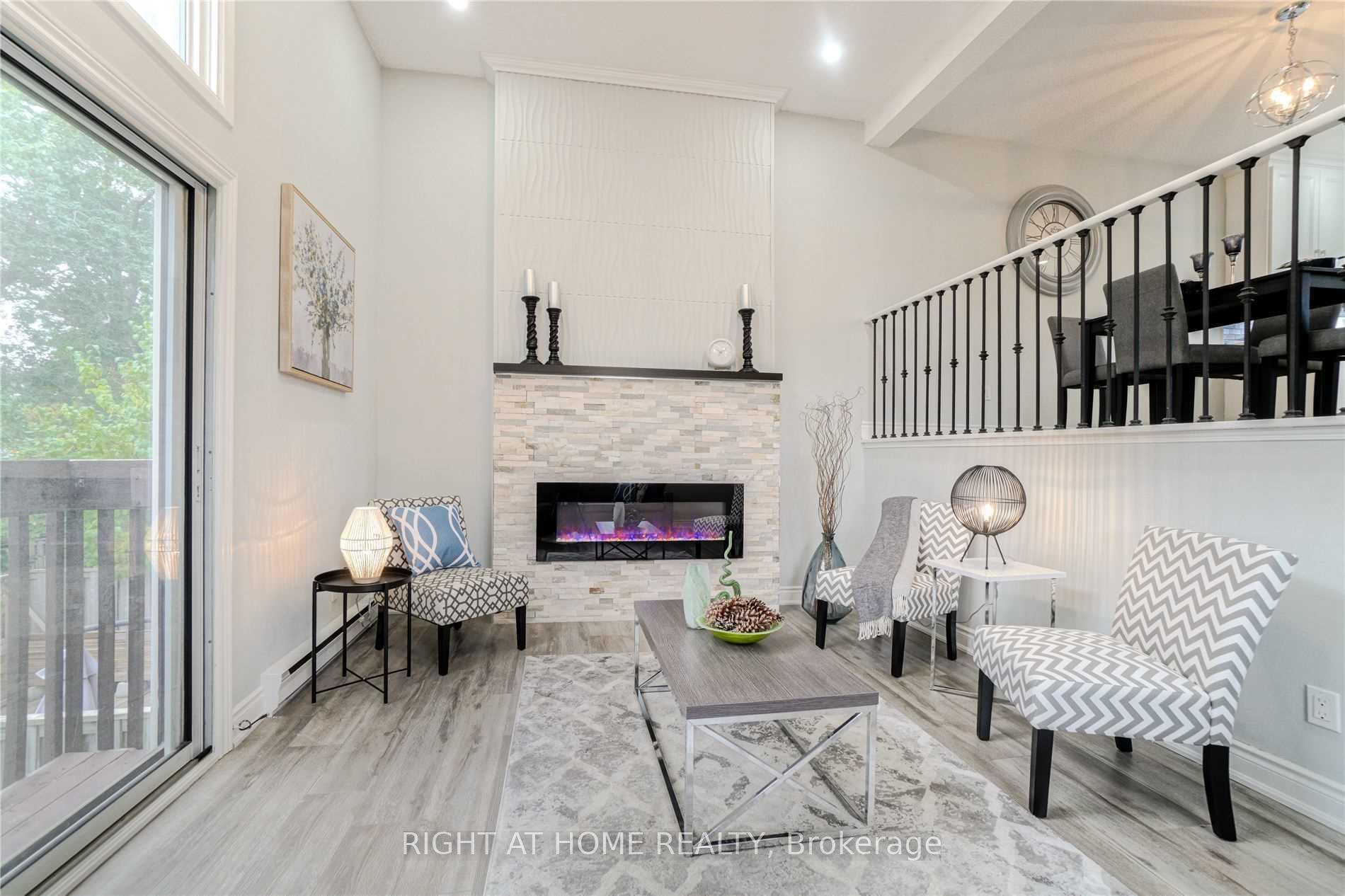7251 Copenhagen Road 73, Mississauga, On L5n 2h6
