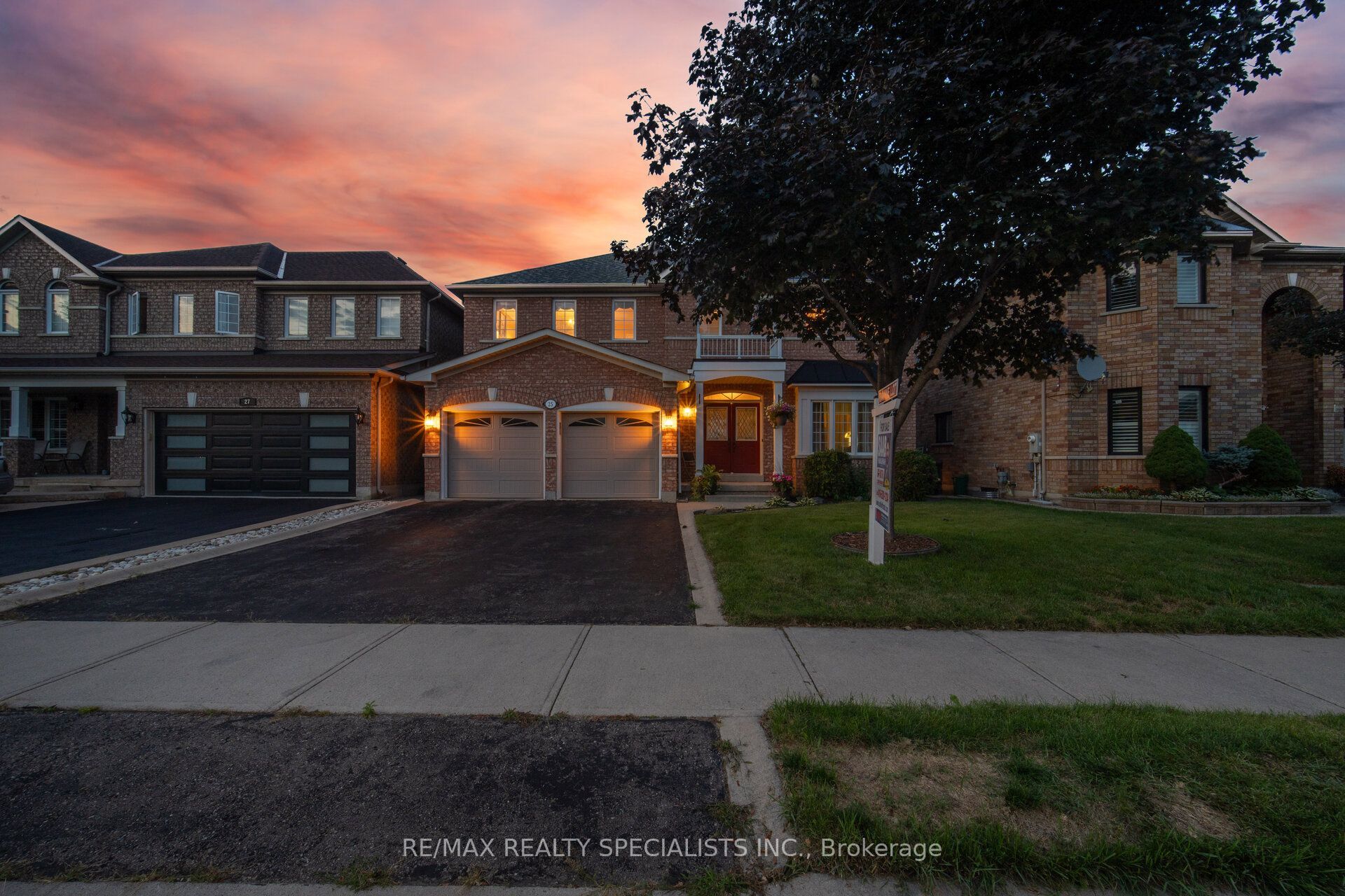 25 Dovergreen Drive, Brampton, On L7a 2m9
