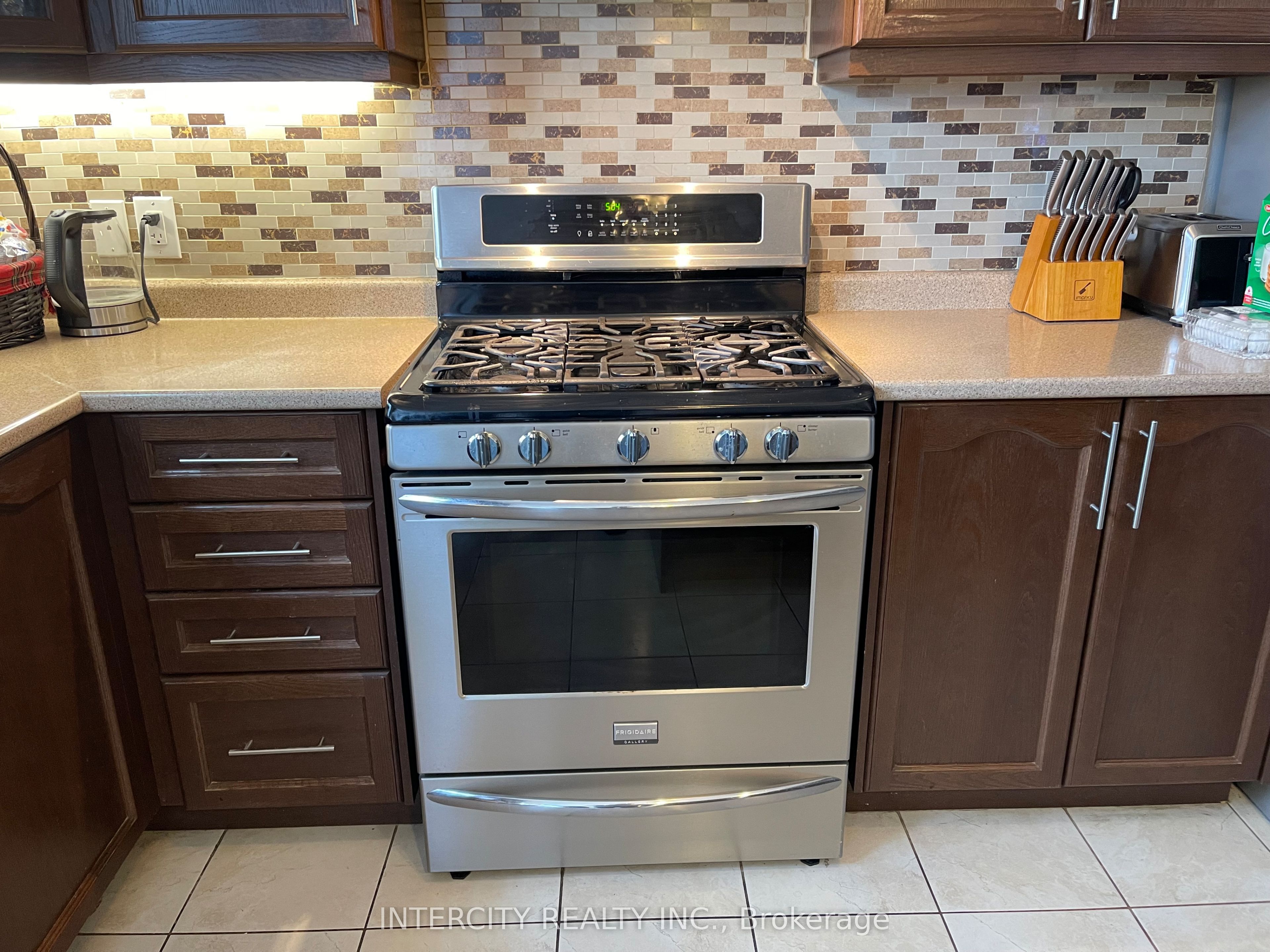 52 Mcpherson Road, Caledon, On L7c 4a7