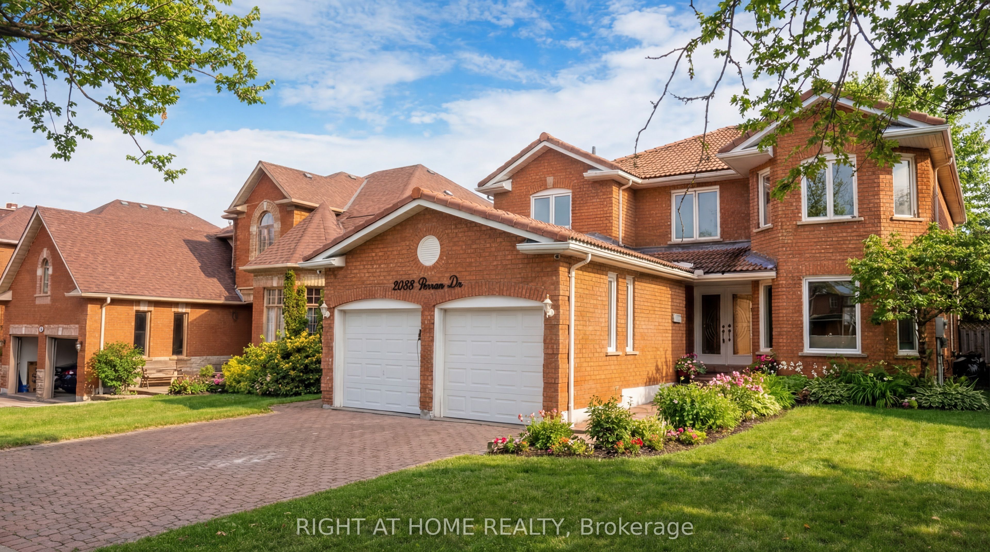 2088 Perran Drive, Mississauga, On L5k 2r4