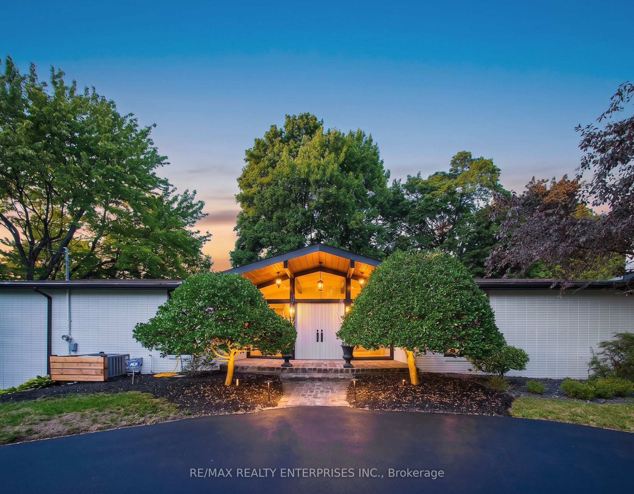 625 Sir Richards Road, Mississauga, On L5c 1a3