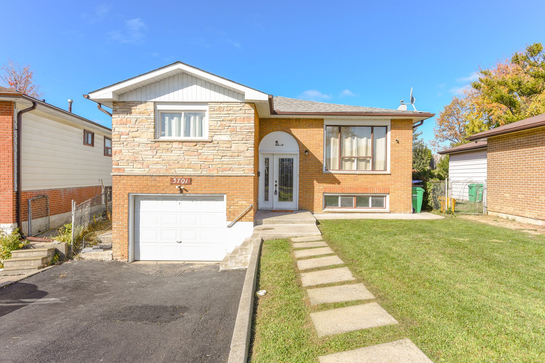 3701 Keenan Crescent, Mississauga, On L4t 3m1