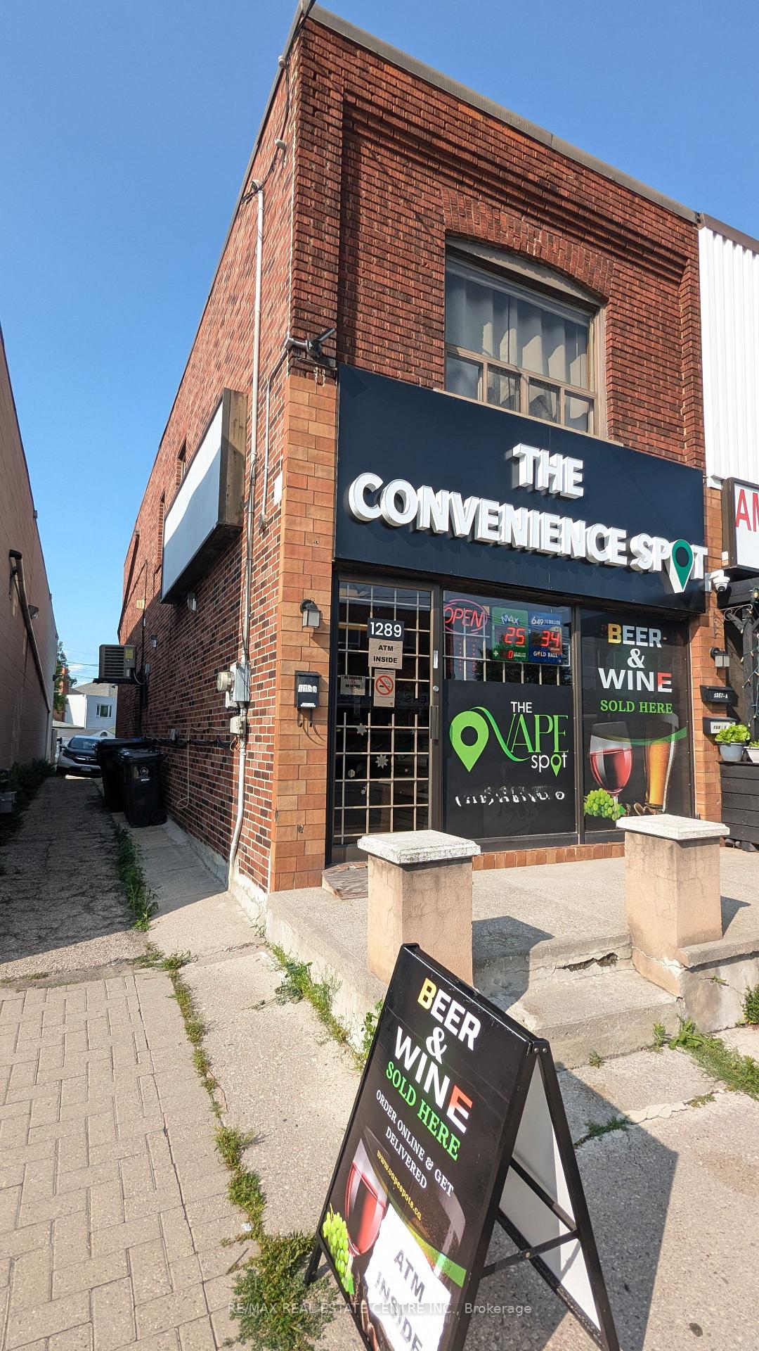 1289 Weston Road, Toronto, On M6m 4r2