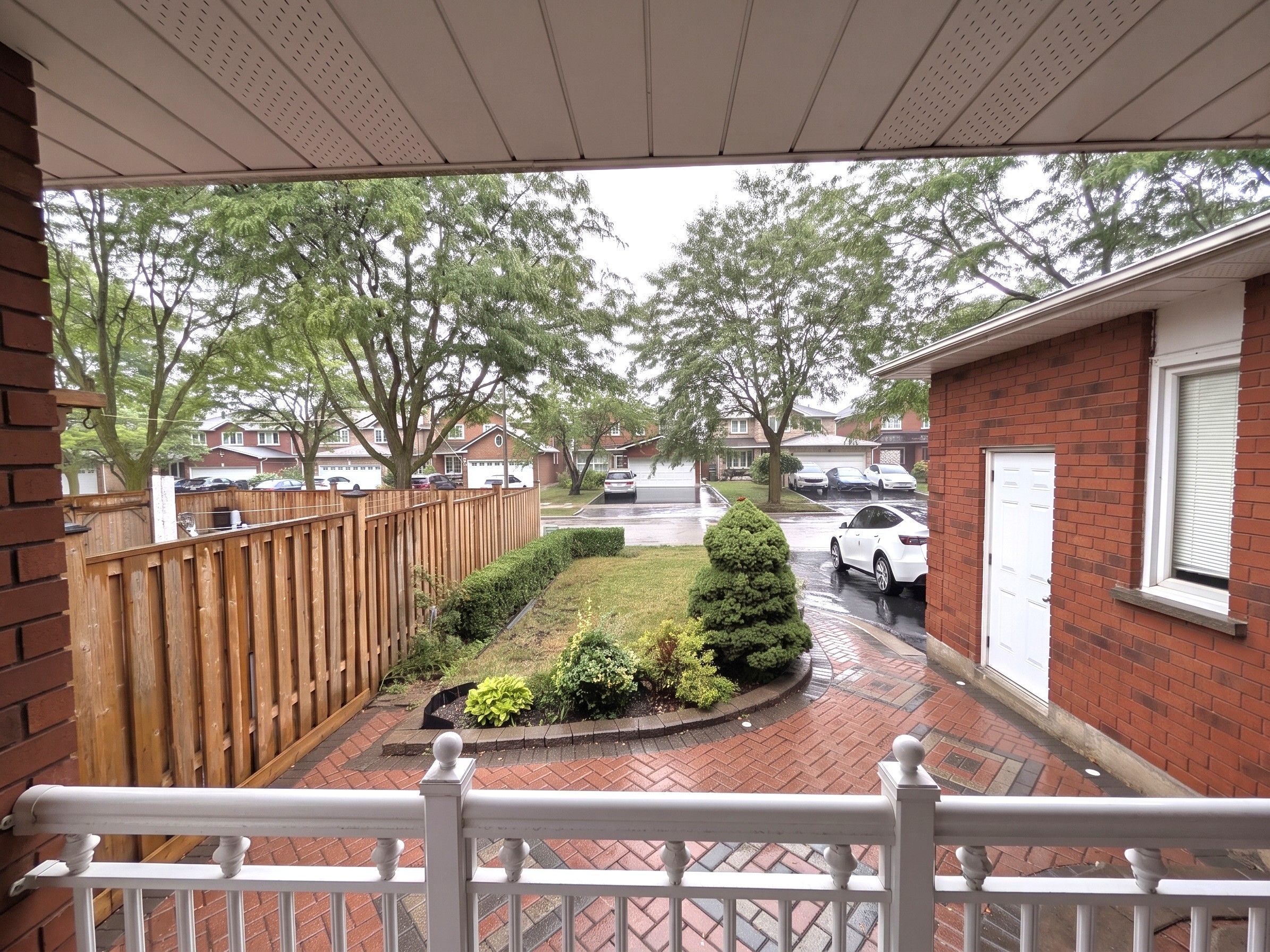 44 Bankview Circle, Toronto, On M9w 6s5