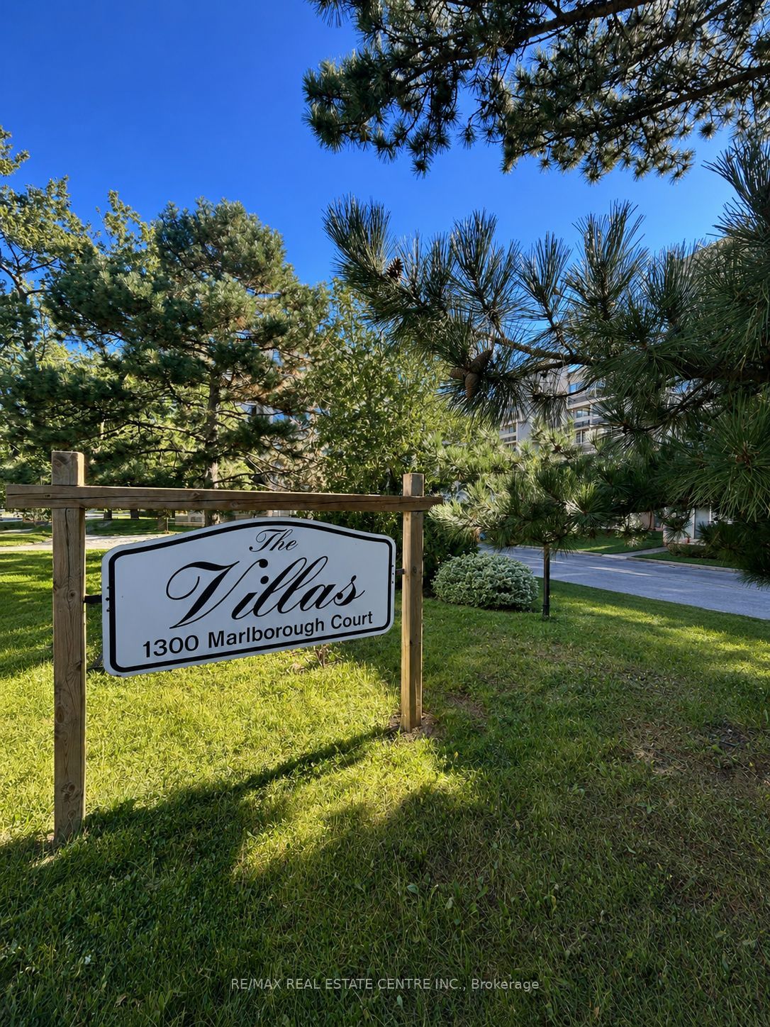 1300 Marlborough Court 516, Oakville, On L6h 2s2