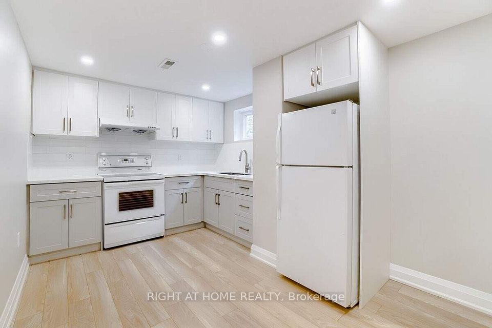 87 Cordella Avenue Basement, Toronto, On M6n 2j8