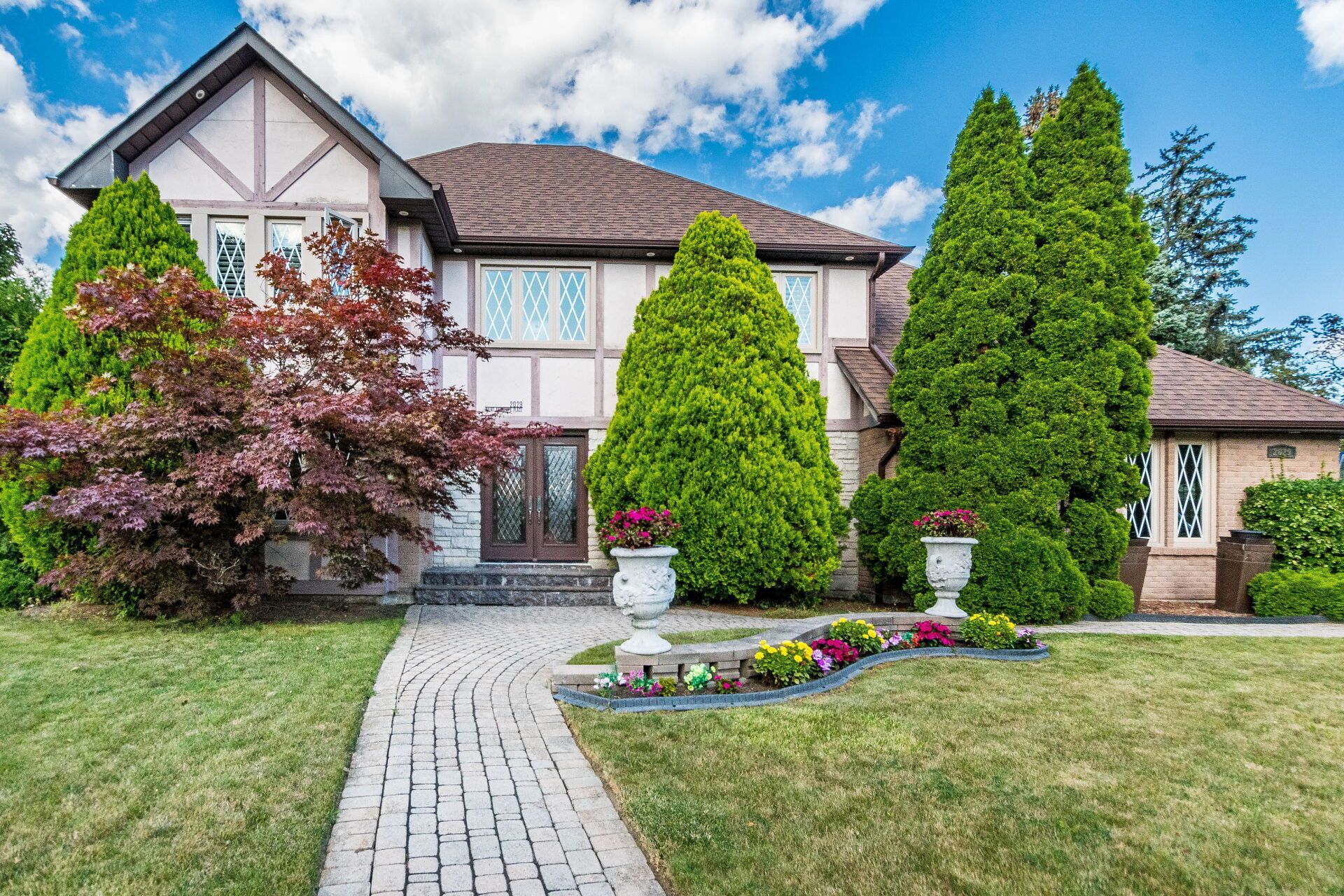 2029 Saint Andrew'S Place, Mississauga, On L5h 4e5