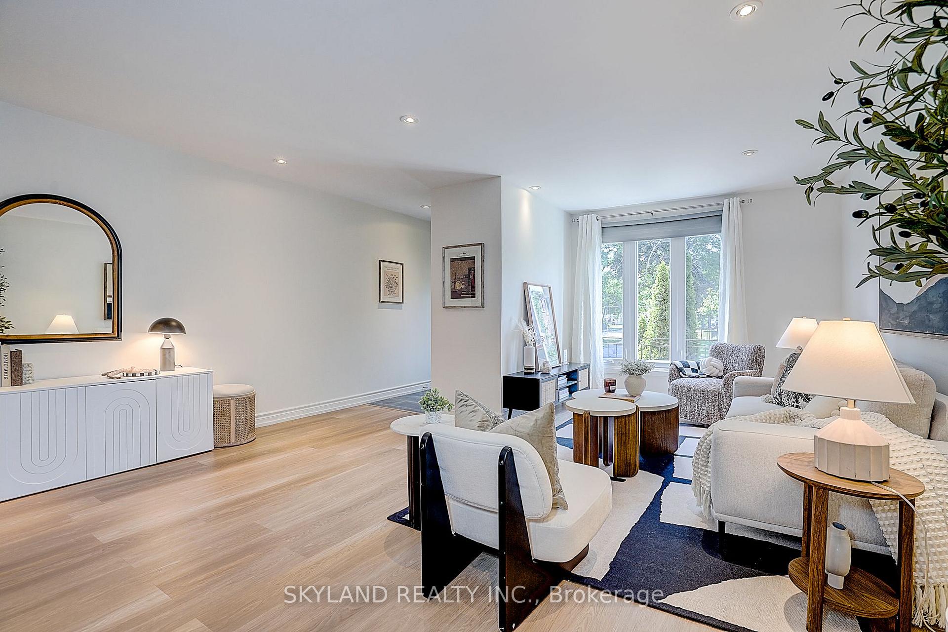 759 Shaw Street, Toronto, On M6g 3l9