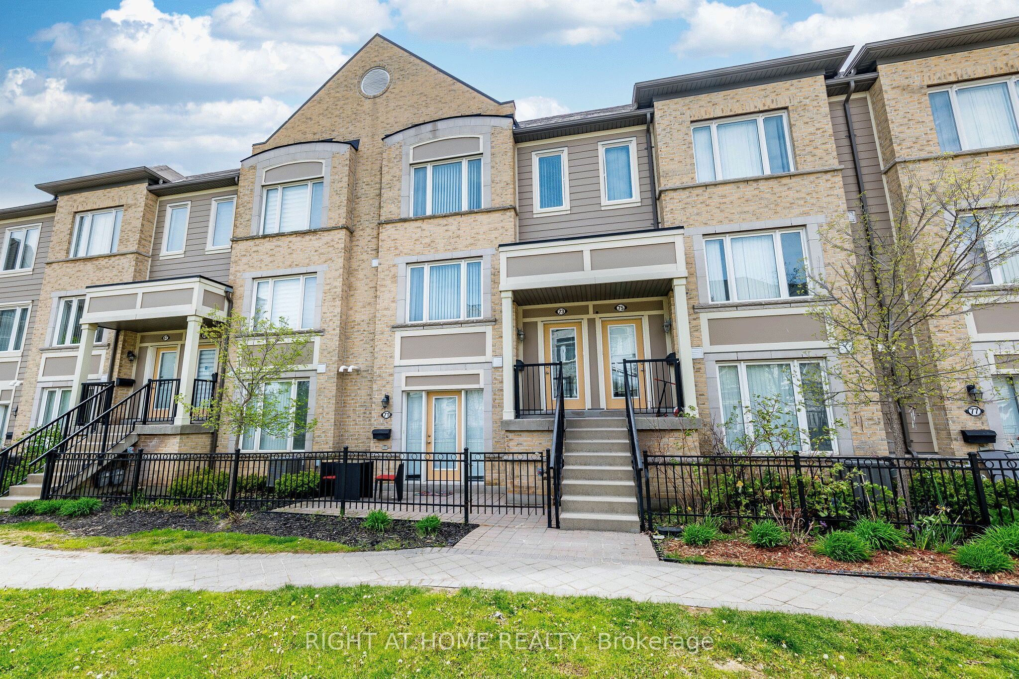 5650 Winston Churchill Boulevard W 73, Mississauga, On L5m 0l7