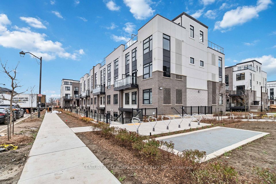 1569 Rose Way 128, Milton, On L9e 0j2