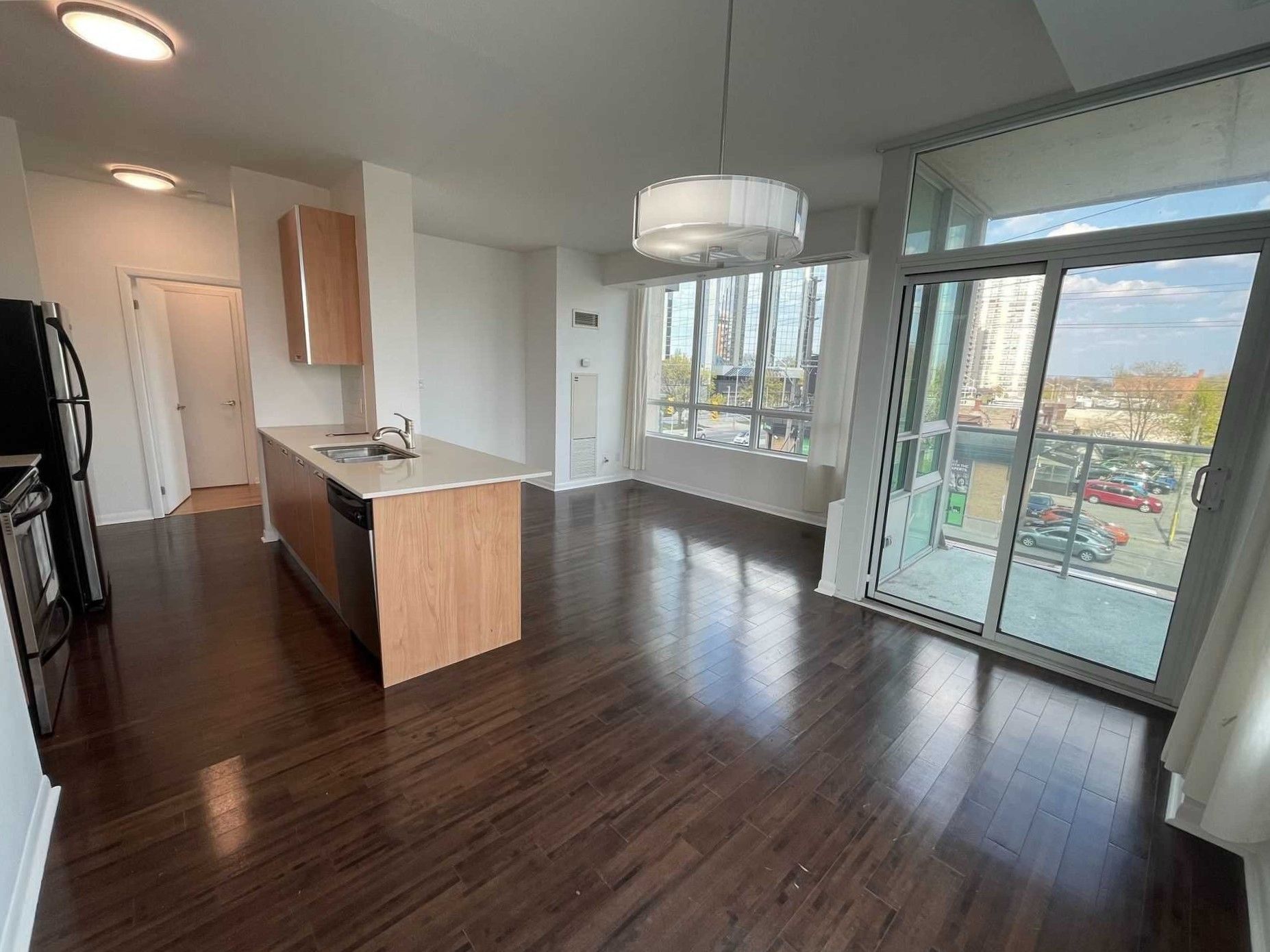3391 Bloor Street W 318, Toronto, On M8x 1g3