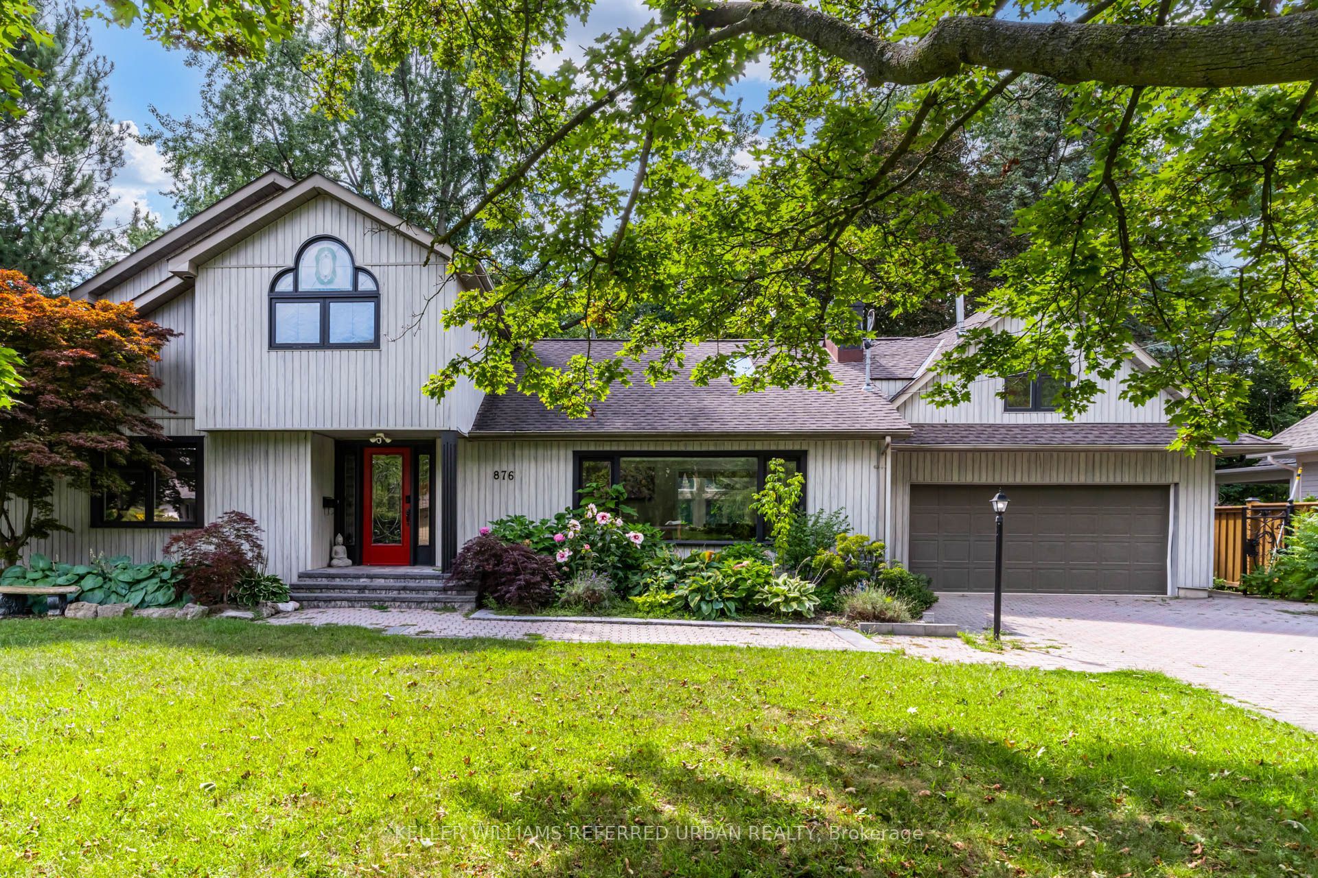 876 Parkland Avenue, Mississauga, On L5h 3h1