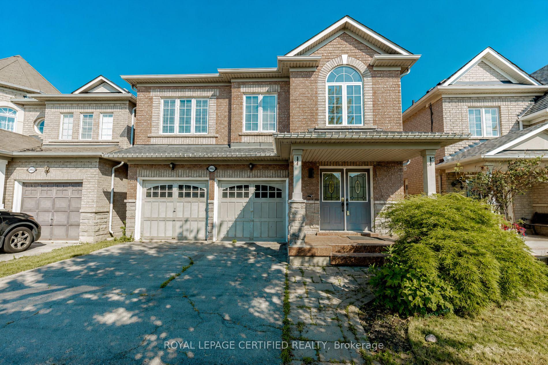 2452 Pathfinder Drive, Burlington, On L7l 6x9