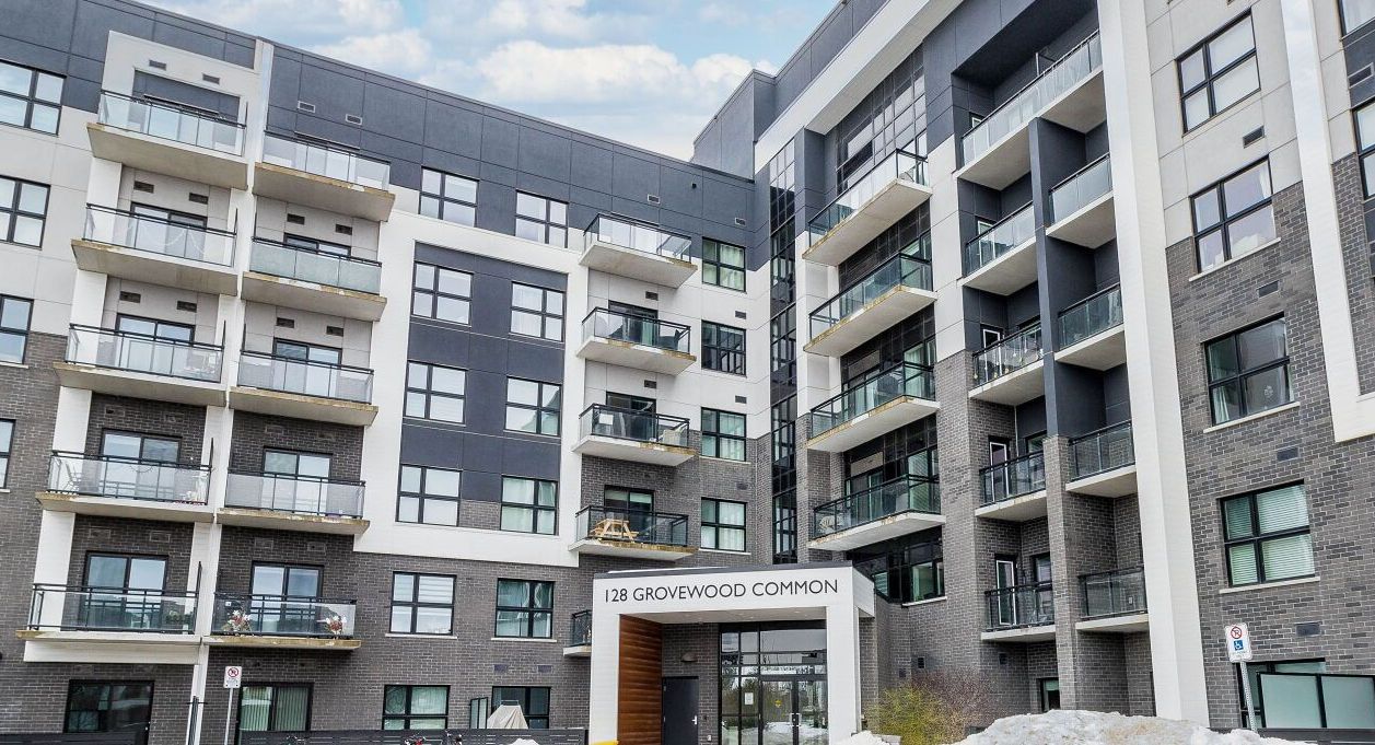 128 Grovewood Common 330, Oakville, On L6h 0x3