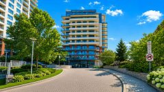 35 Fontenay Court 202, Toronto, On M9a 0e2