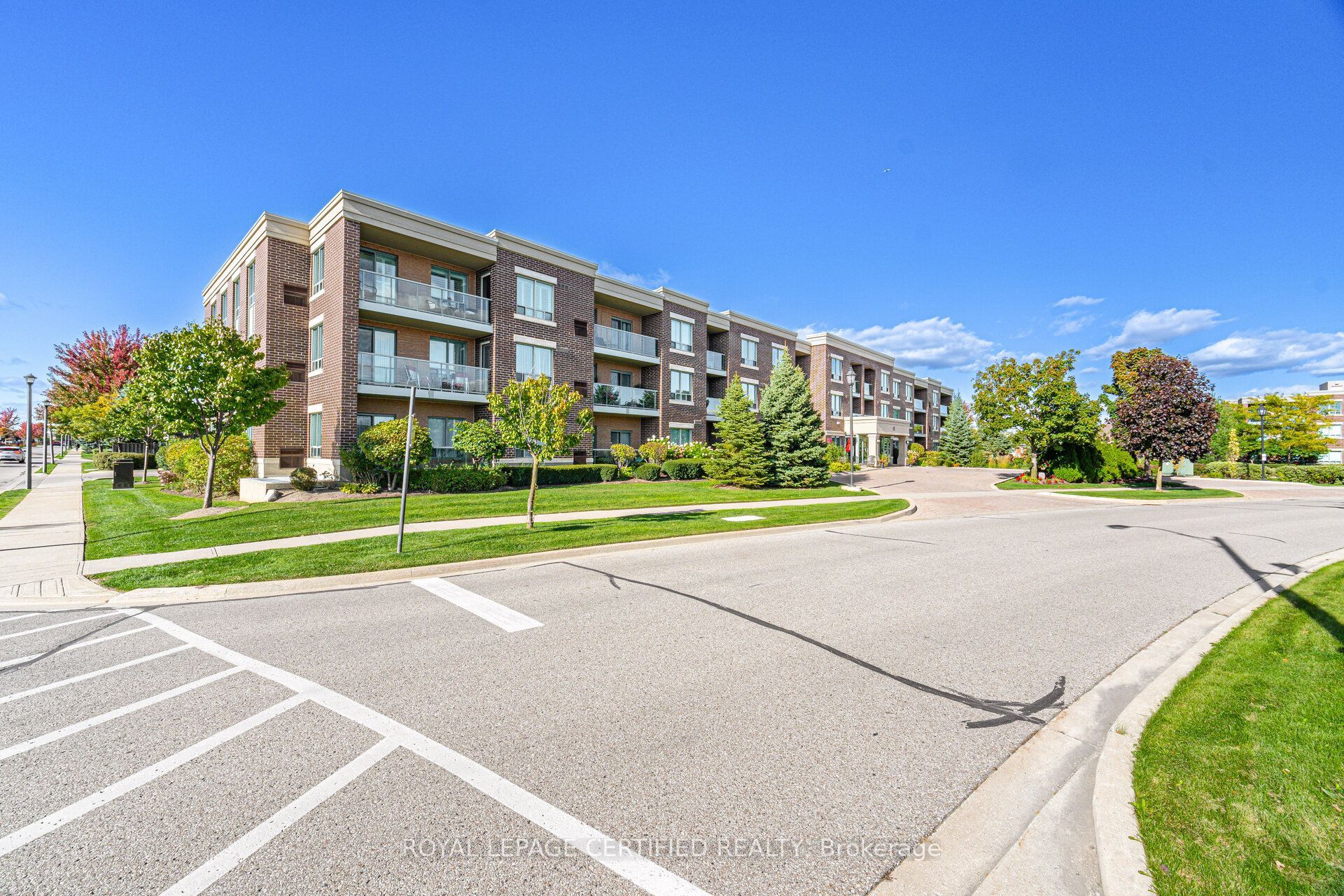 65 Via Rosedale 106, Brampton, On L6r 3n8