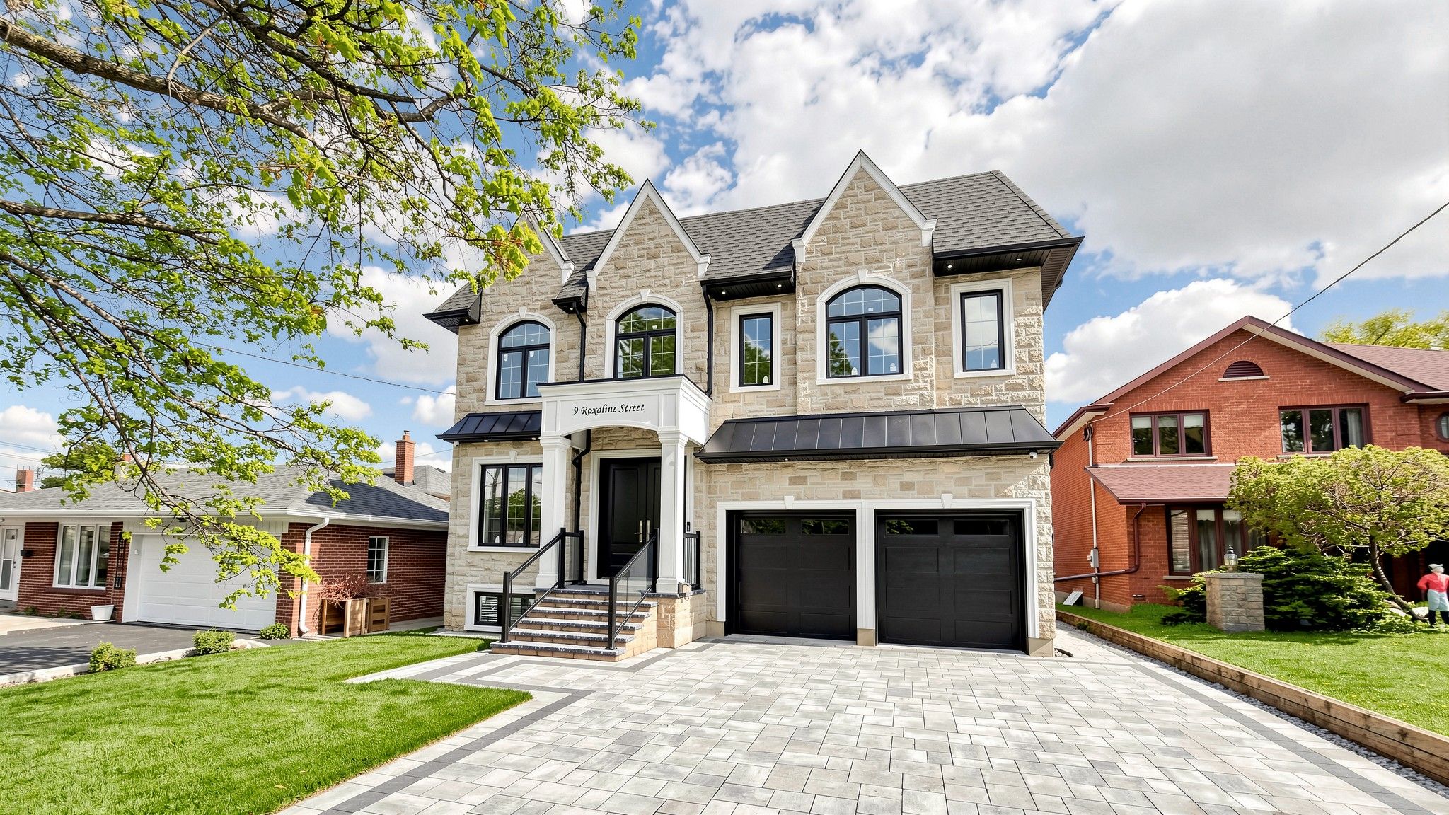 9 Roxaline Street, Toronto, On M9p 2y6