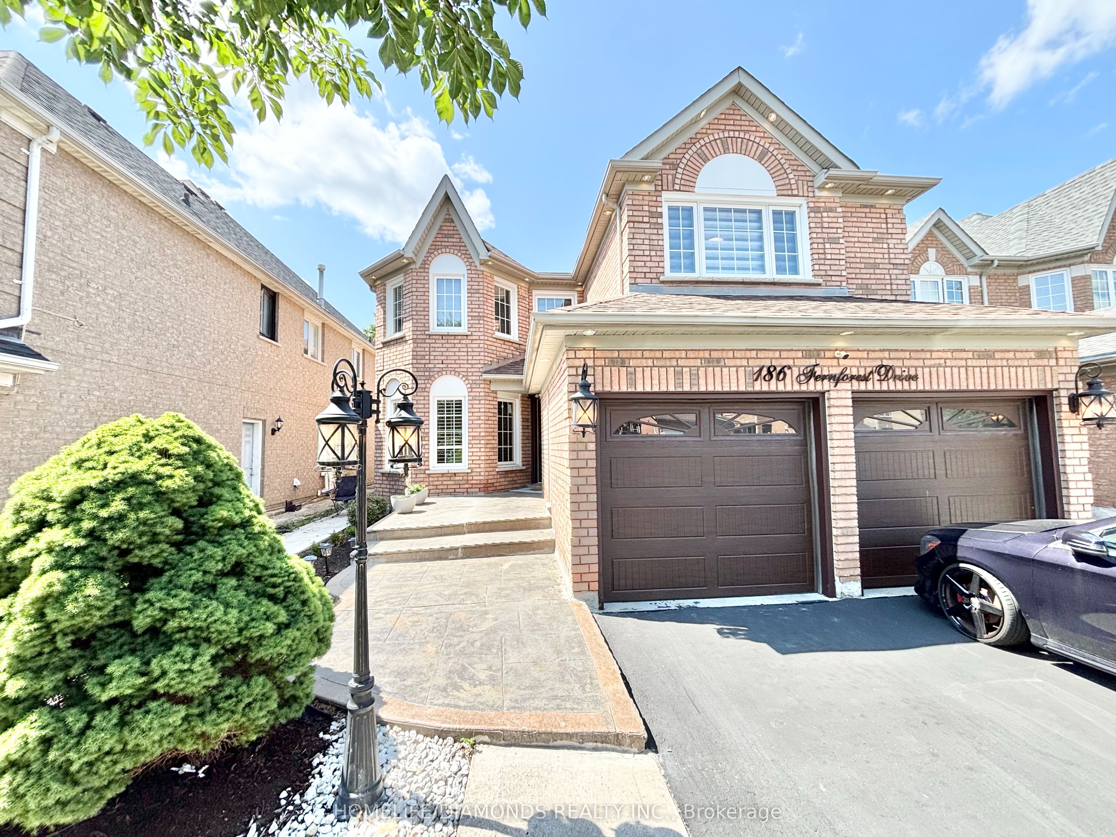 186 Fernforest Drive, Brampton, On L6r 1t7