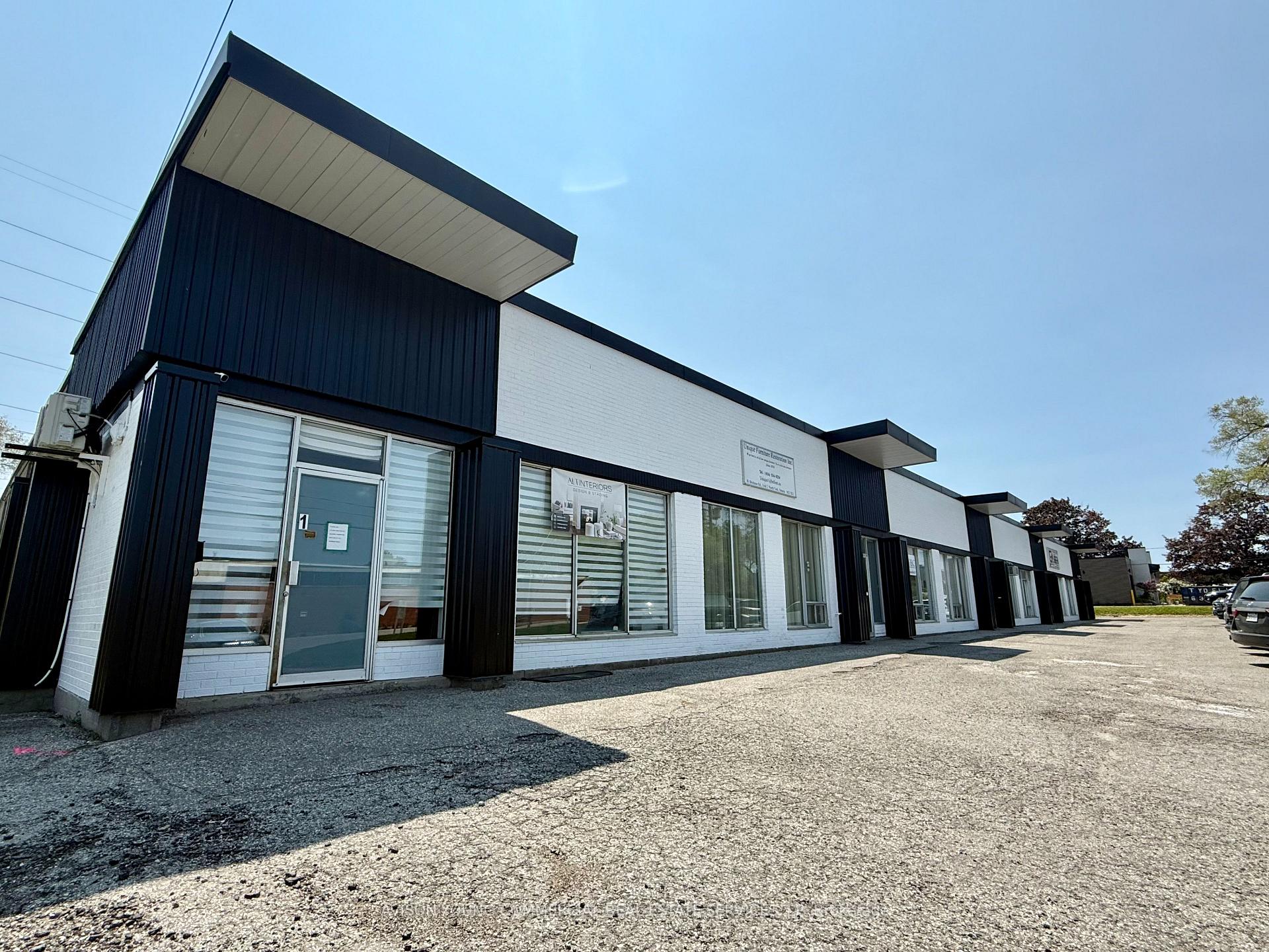 81 Brisbane Road 8, Toronto, On M3j 2k3