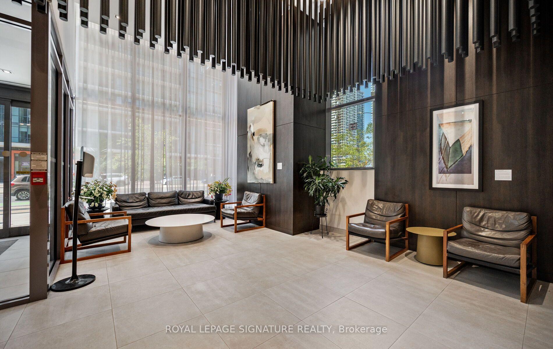 4065 Confederation Parkway 3512, Mississauga, On L5b 0l4