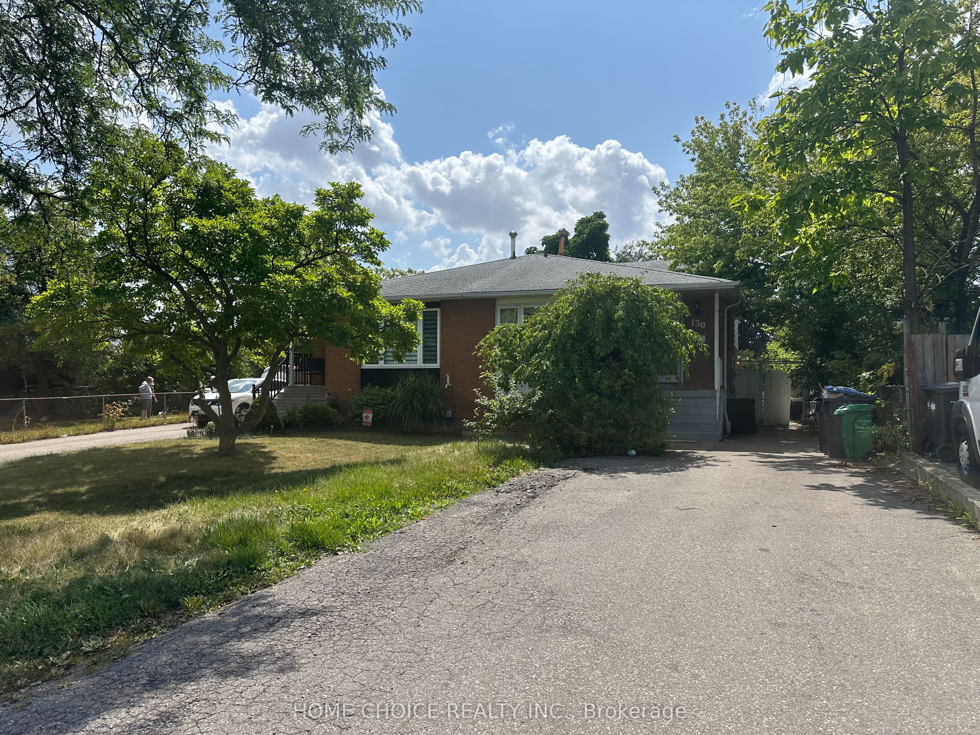 130 Earnscliffe Circle Lower Level, Brampton, On L6t 2b5