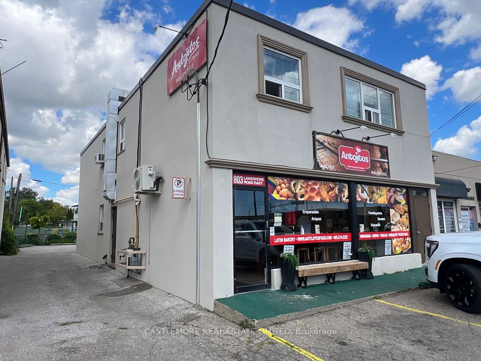 803 Lakeshore Road, Mississauga, On L5e 1c8