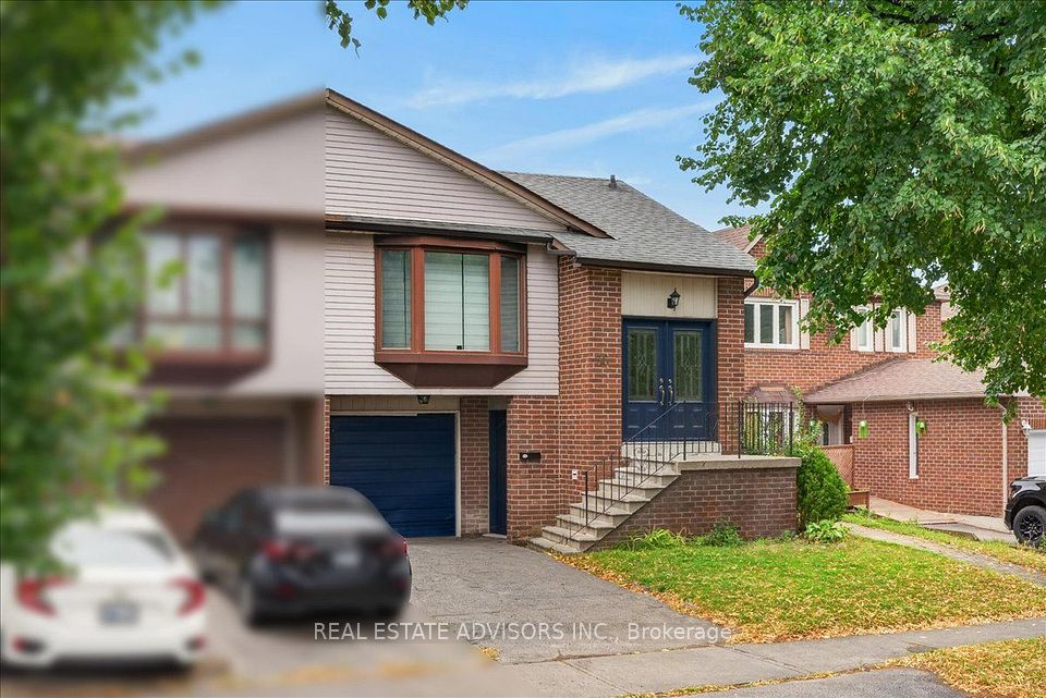 36 Mount Pleasant Drive, Brampton, On L6z 1k2