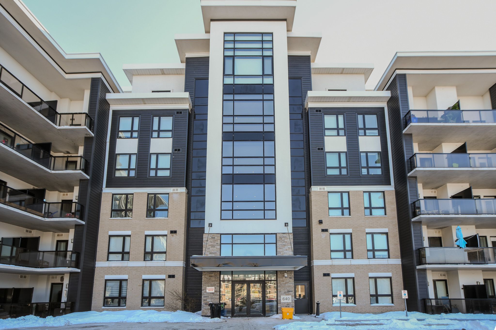 640 Sauve Street 111, Milton, On L9t 9a7