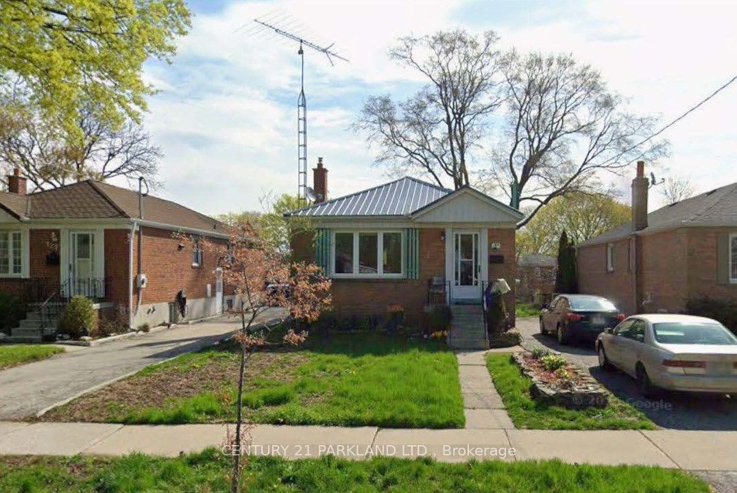 125 North Carson Street, Toronto, On M8w 4c7