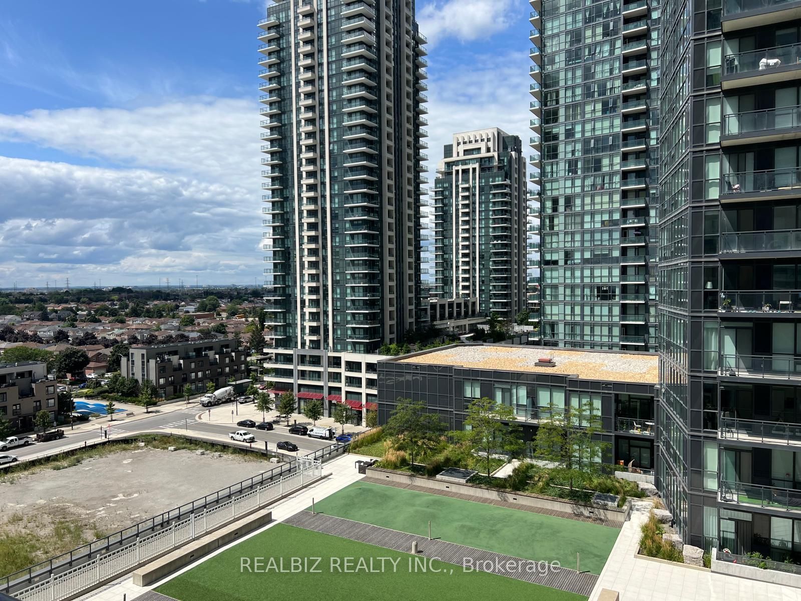 4011 Brickstone Mews E 805, Mississauga, On L5b 0j7