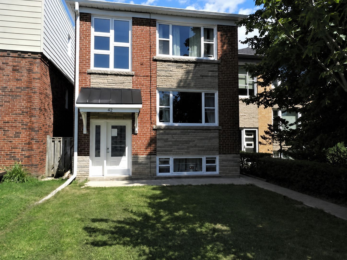 42 Emerald Crescent 2, Toronto, On M8v 2b6