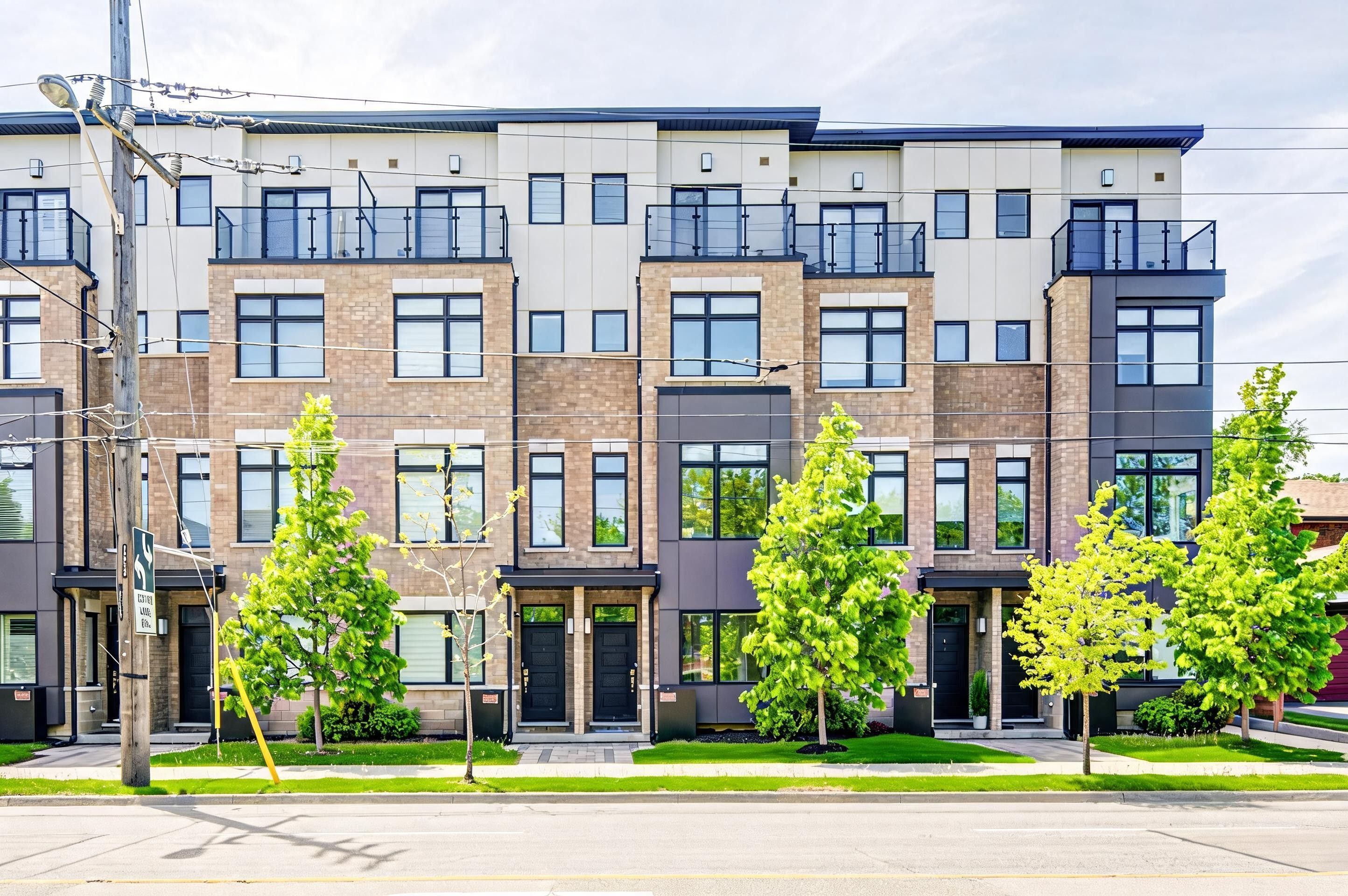 1130a Islington Avenue, Toronto, On M8z 0g6
