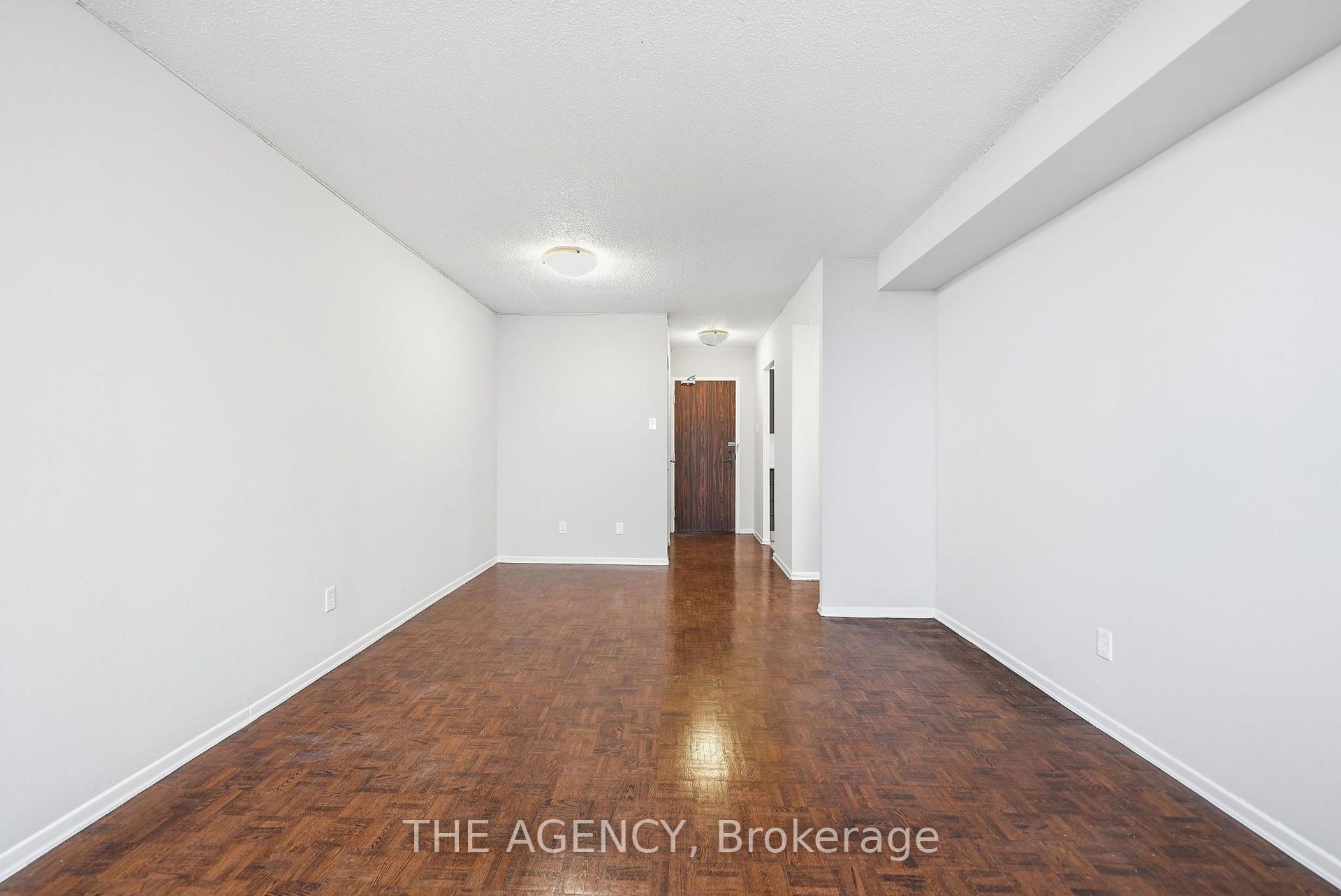 2350 Dundas Street W 2204a, Toronto, On M6p 4b1