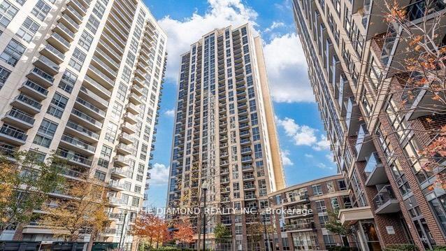 3 Michael Power Place 308, Toronto, On M9a 0a2