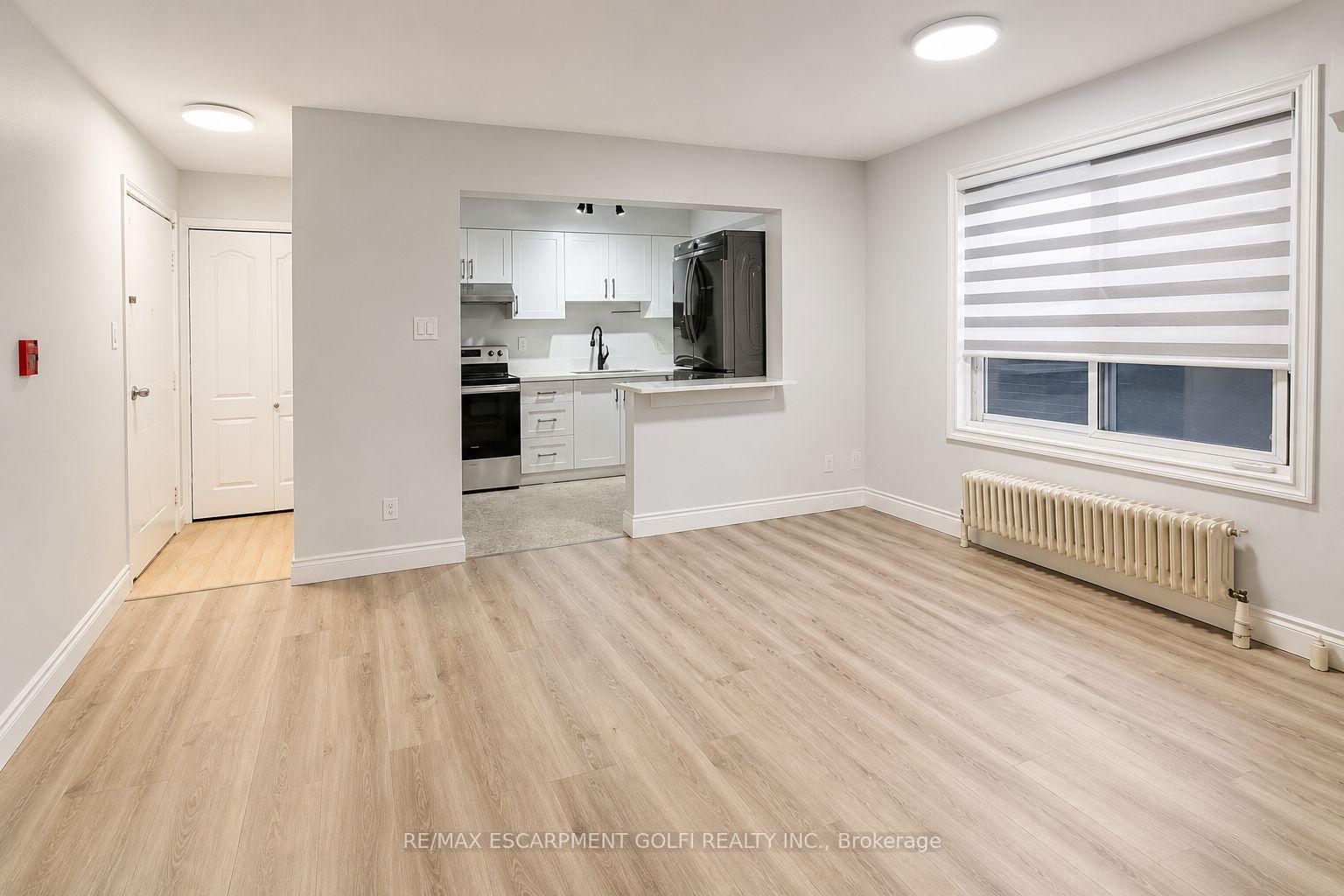 2403 Lakeshore Boulevard W 2, Toronto, On M8v 1c5