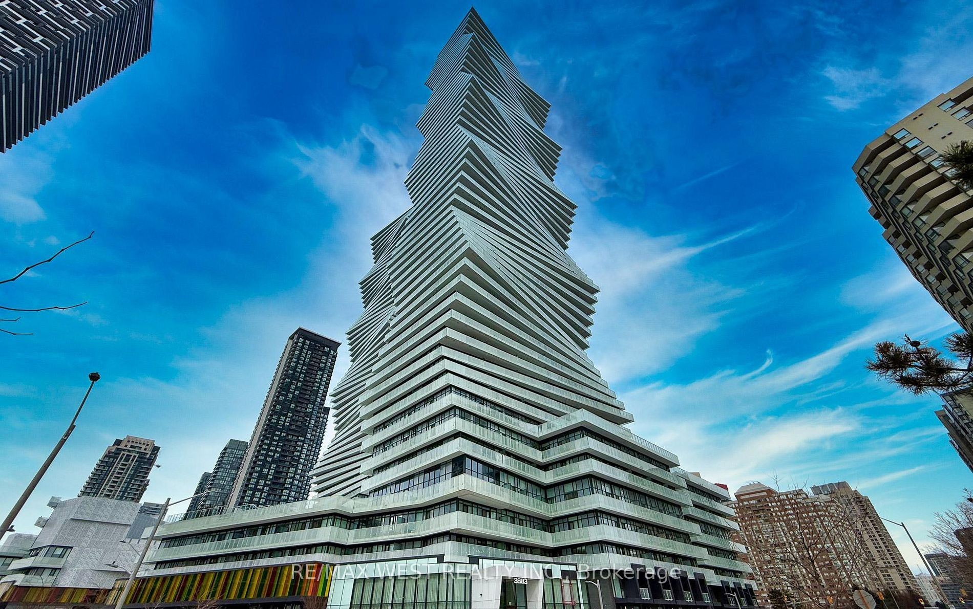 3883 Quartz Road 621, Mississauga, On L5b 0m4