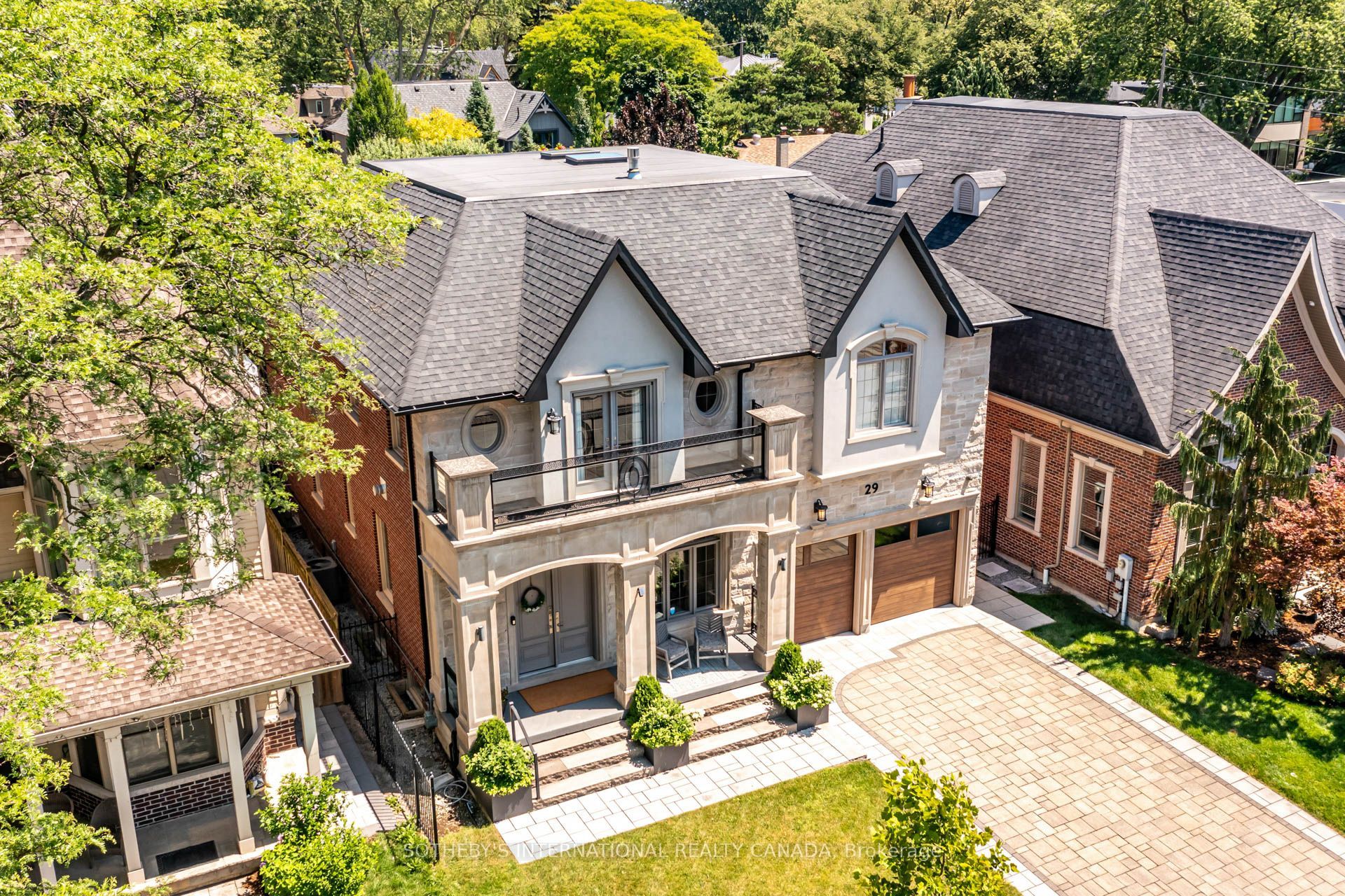 29 Oakwood Avenue S, Mississauga, On L5g 3l2